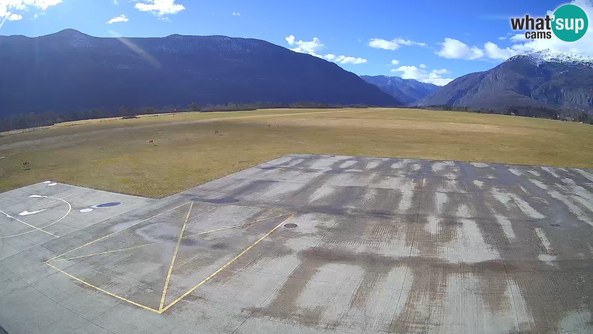 Webcam des Flughafens Bovec – Skydive Bovec