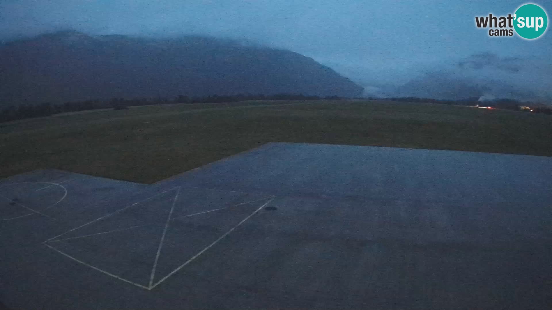 Bovec spletna kamera letališče – Skydive Bovec