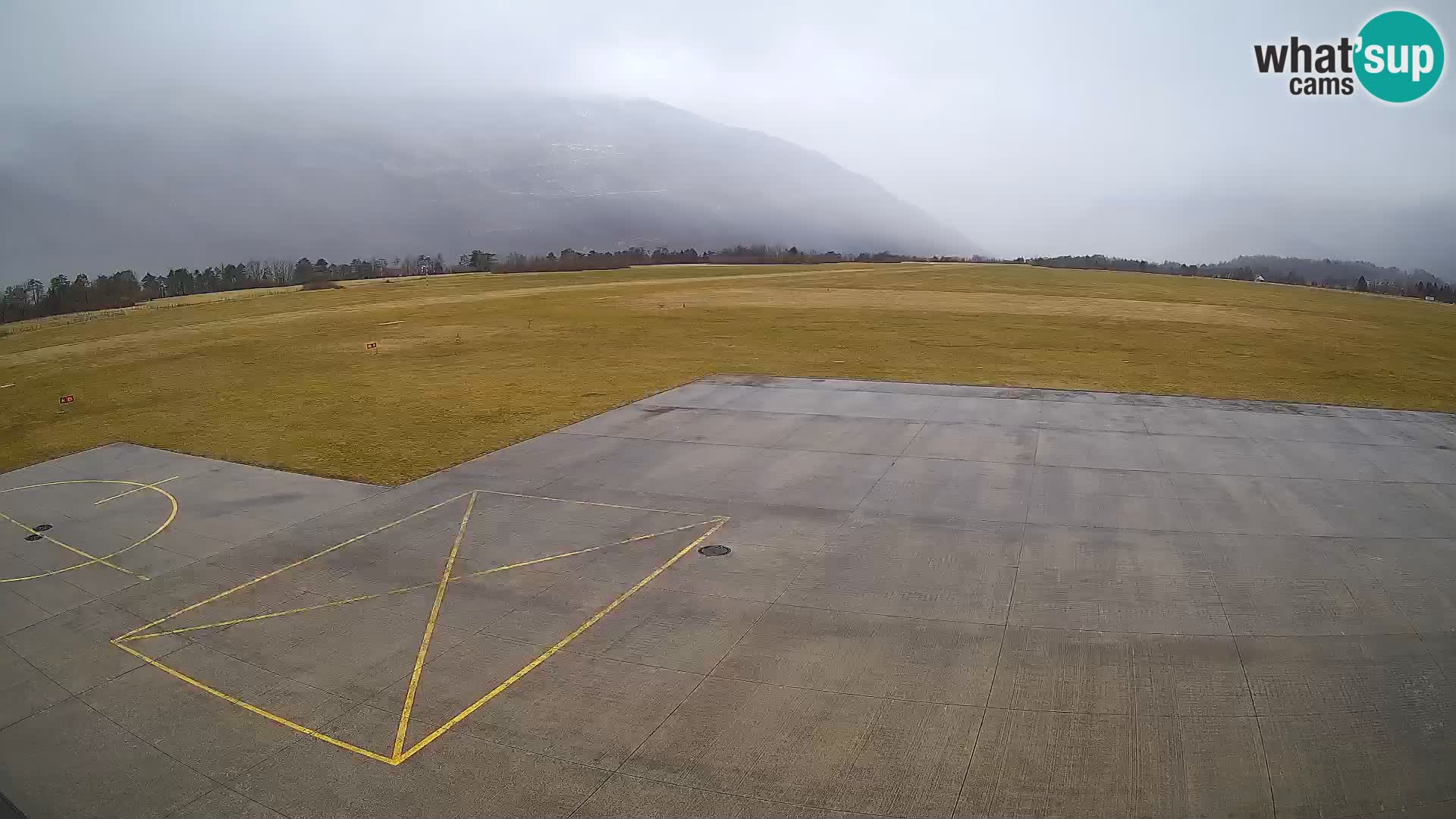 Bovec spletna kamera letališče – Skydive Bovec