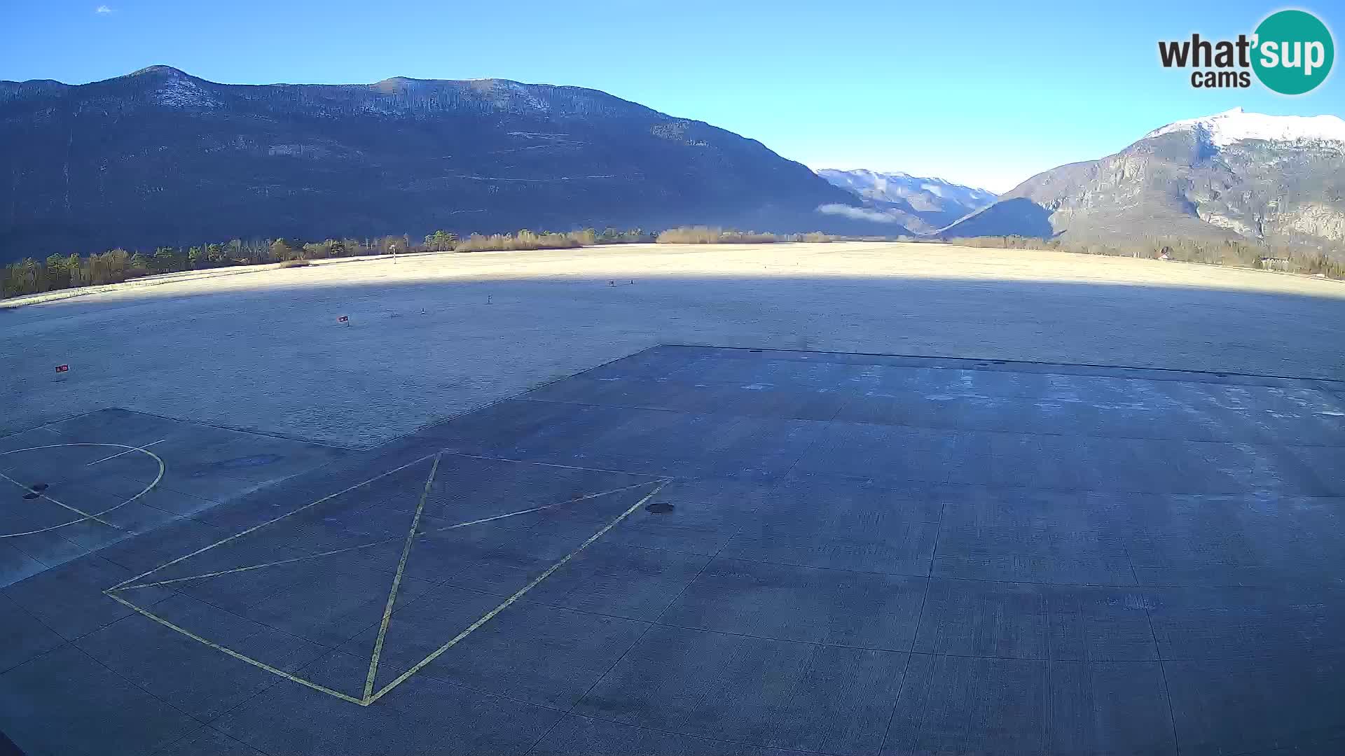 Webcam des Flughafens Bovec – Skydive Bovec