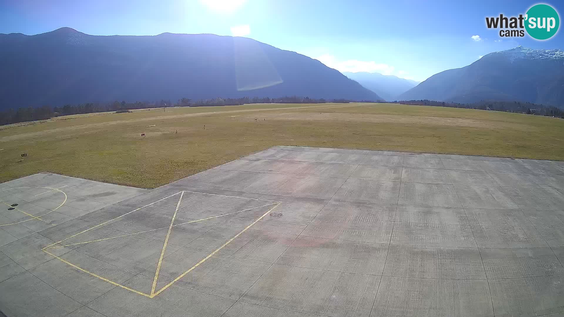 Webcam de l’aéroport de Bovec – Skydive Bovec