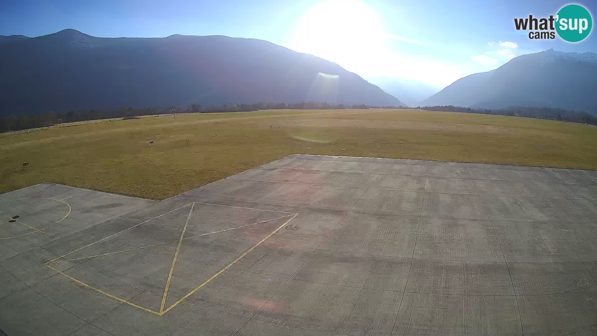 Webcam des Flughafens Bovec – Skydive Bovec