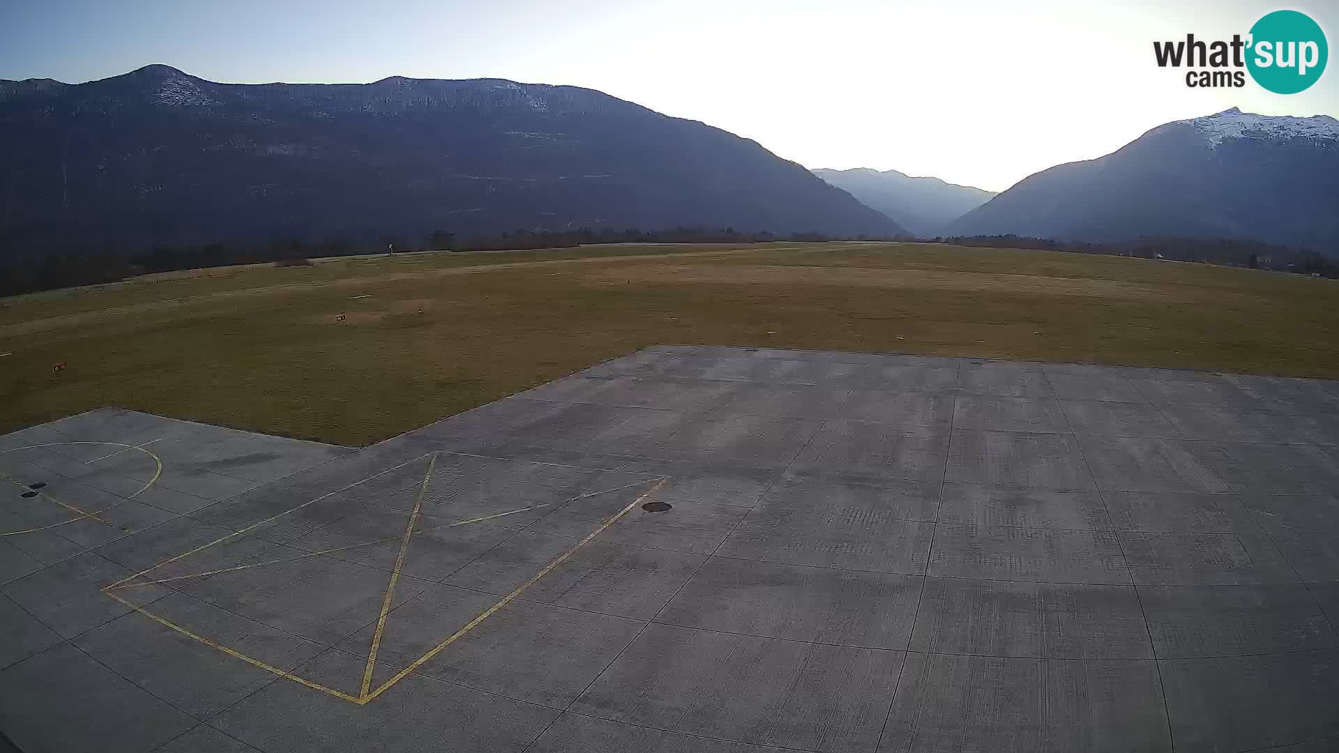 Cámara web del aeropuerto de Bovec – Skydive Bovec