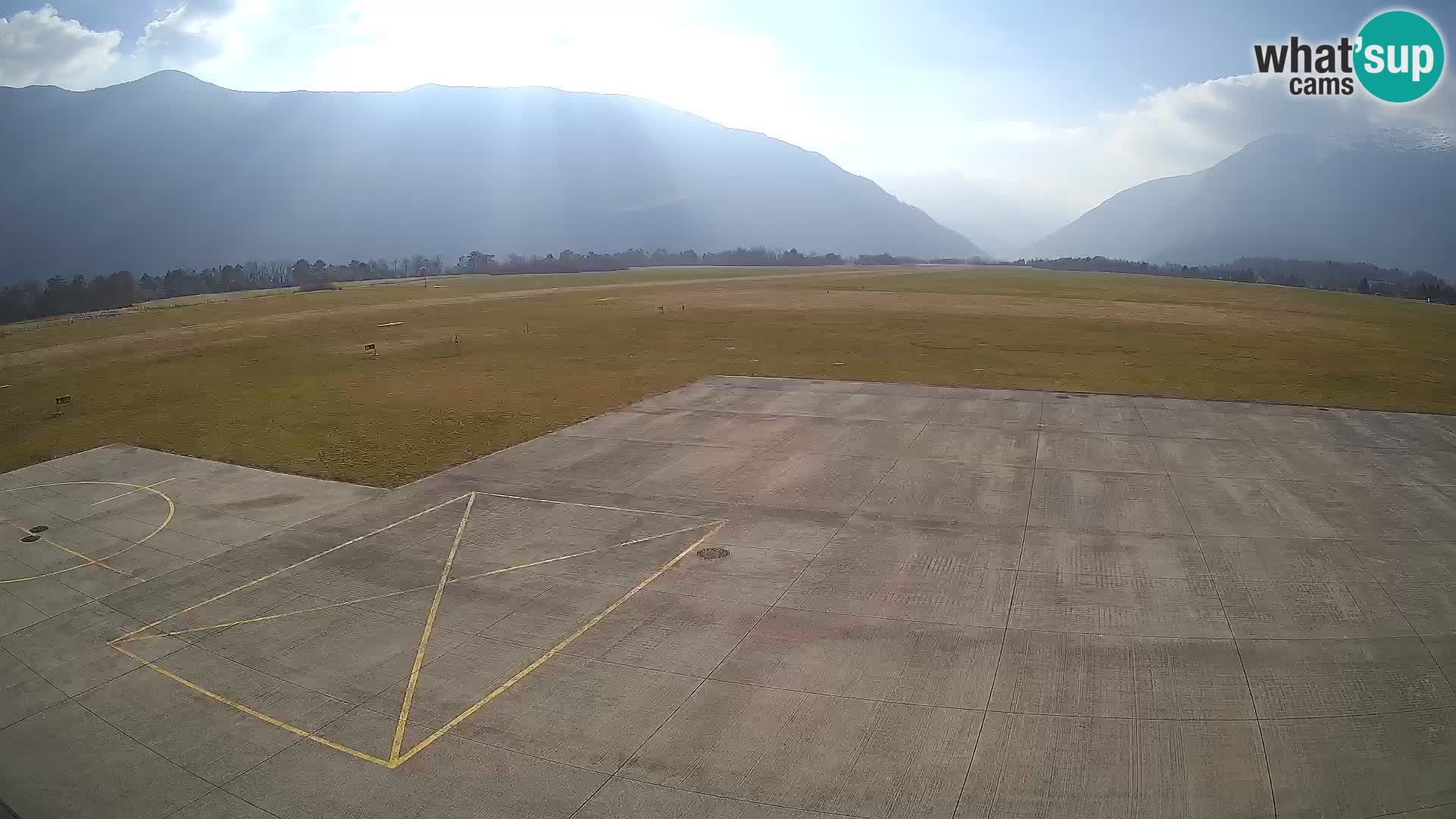 Cámara web del aeropuerto de Bovec – Skydive Bovec
