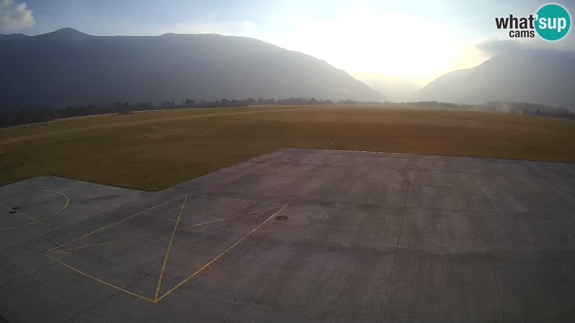 Webcam des Flughafens Bovec – Skydive Bovec