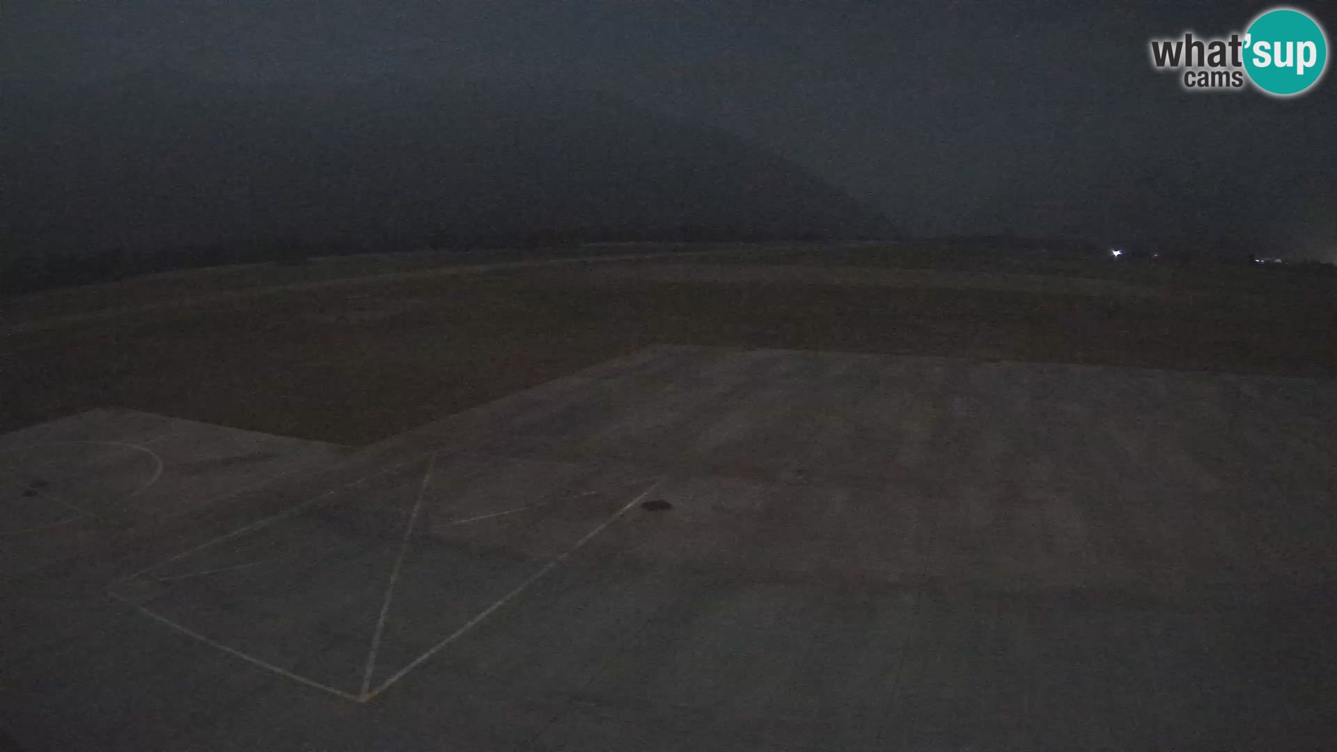 Webcam aereoporto di Bovec (Plezzo) – Vista verso il Kanin