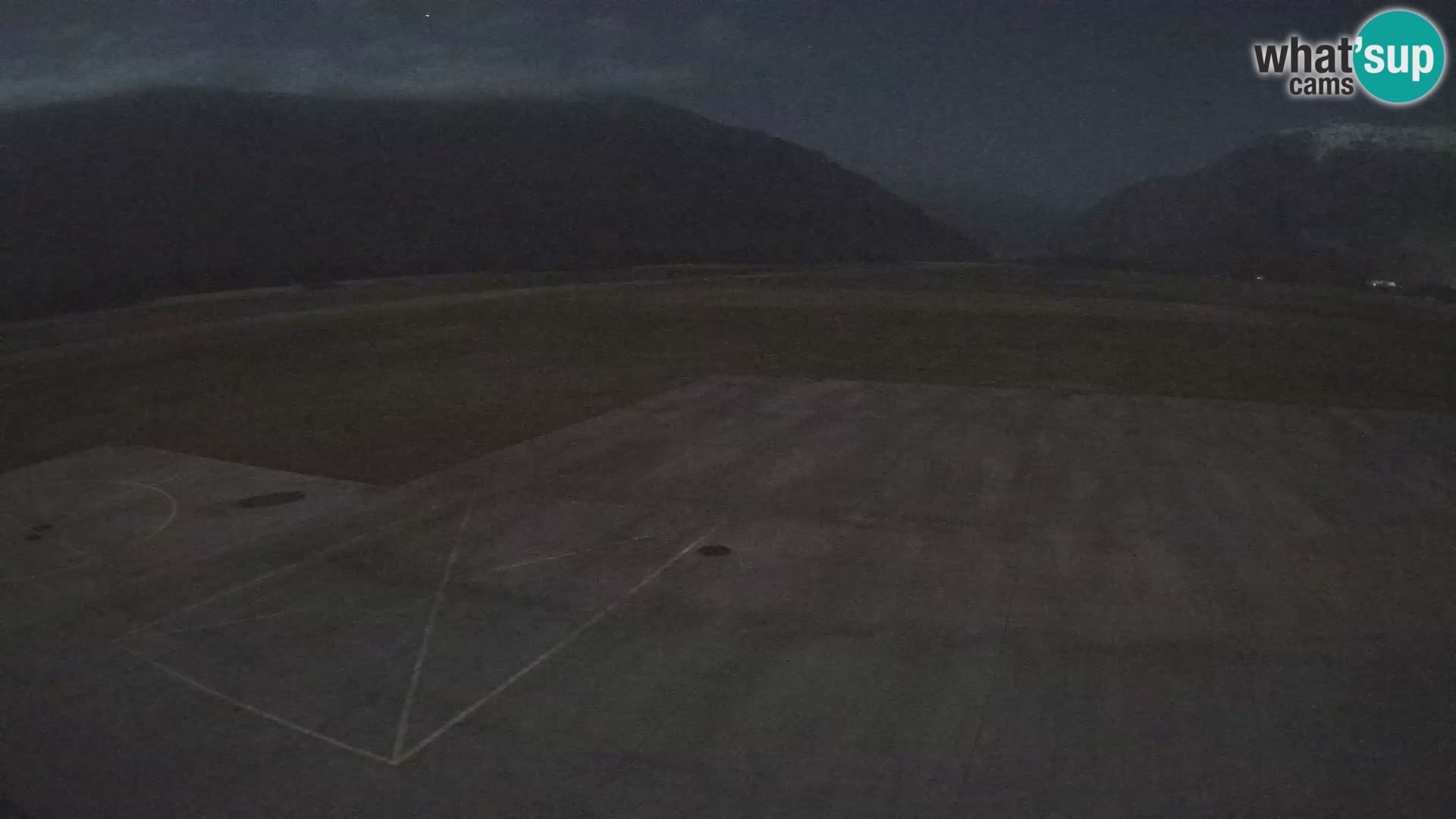 Webcam aereoporto di Bovec (Plezzo) – Vista verso il Kanin