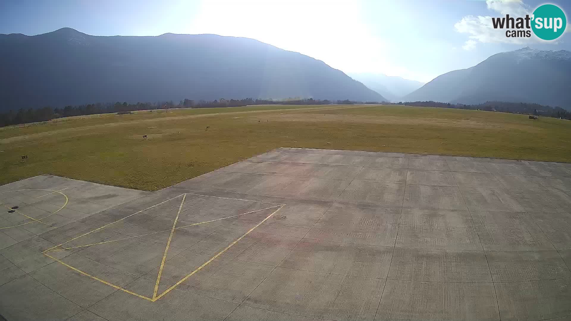 Bovec airport webcam – Skydive Bovec