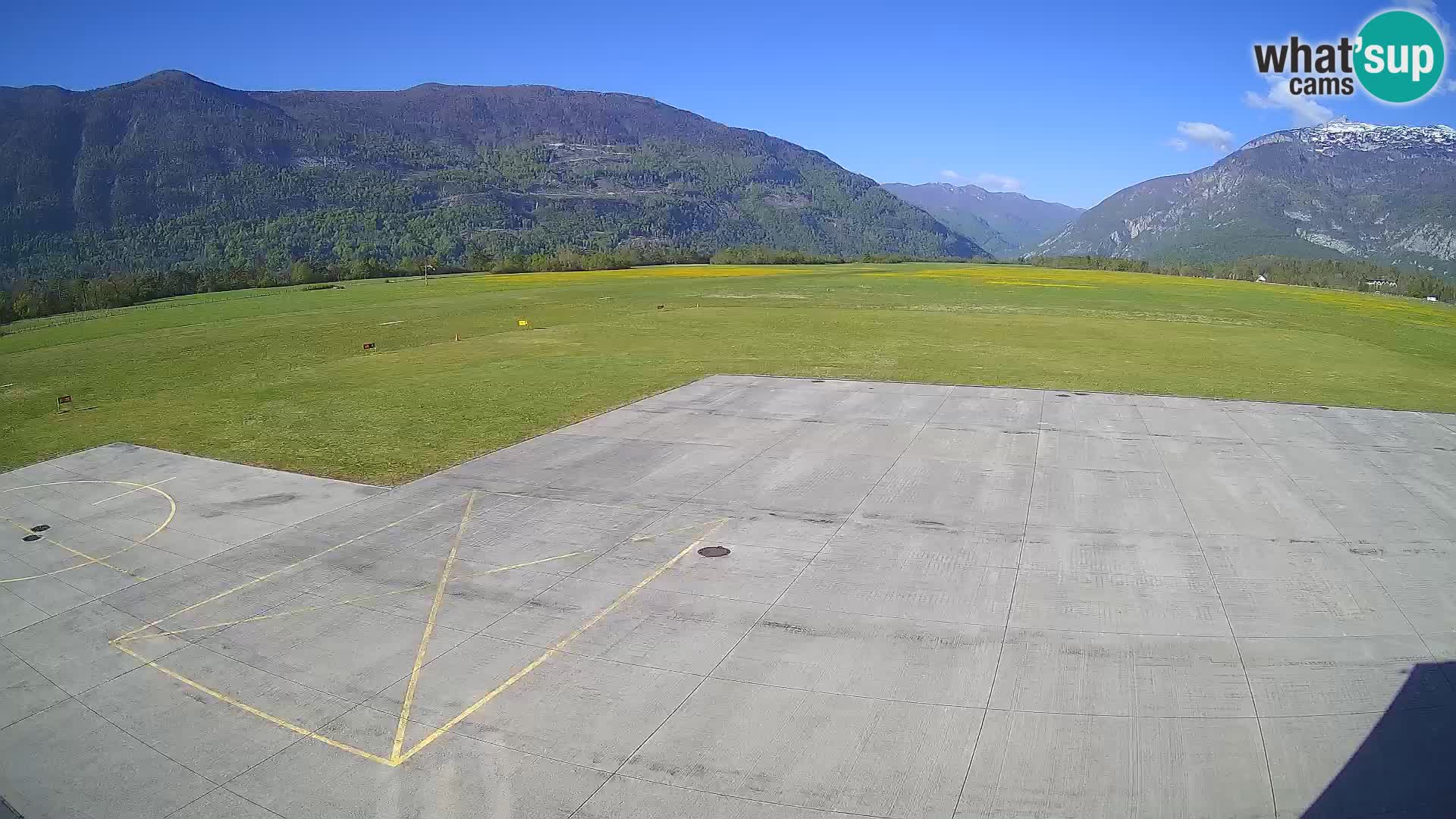 Web kamera zračne luke Bovec – Skydive Bovec