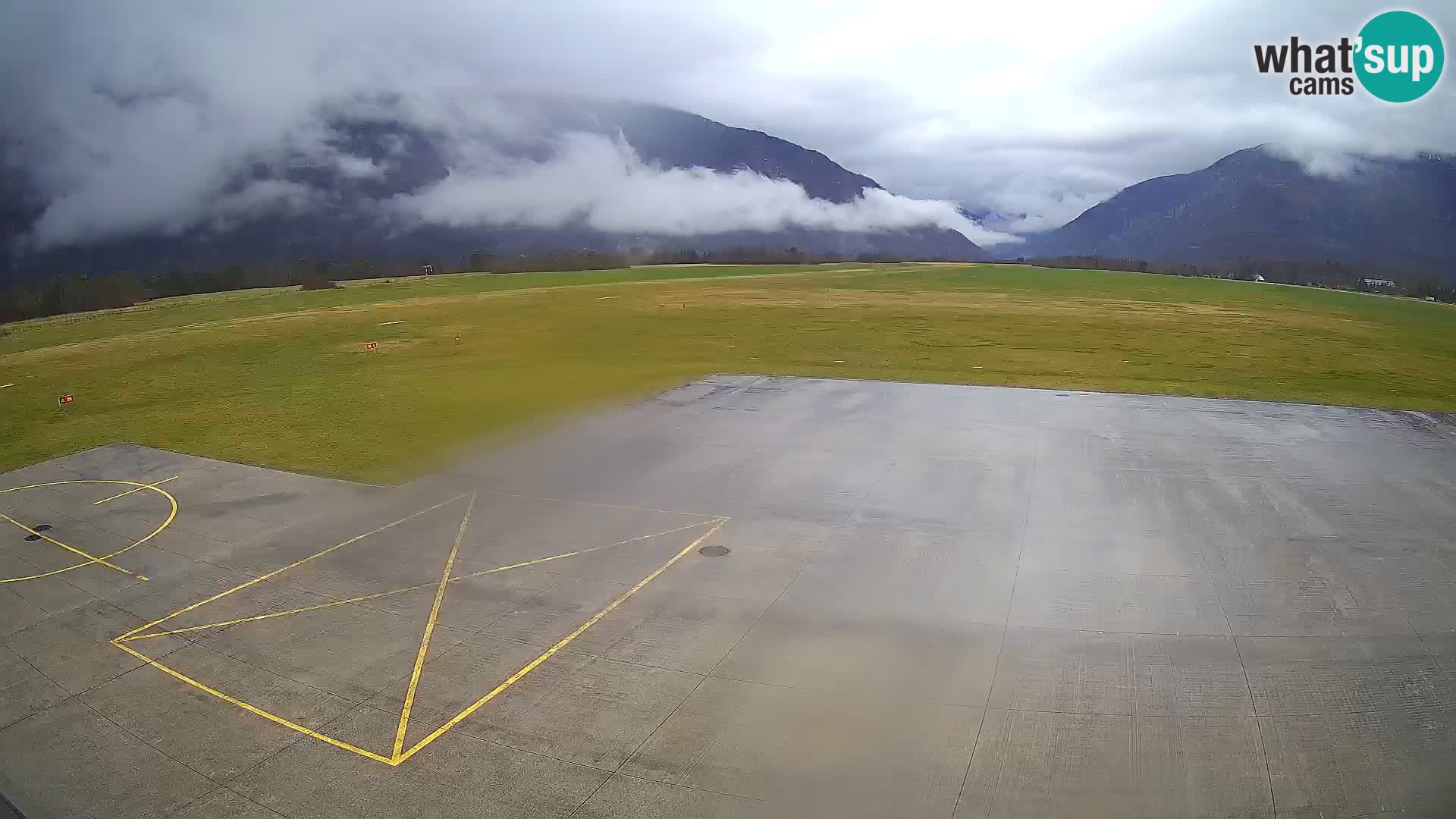 Webcam des Flughafens Bovec – Skydive Bovec