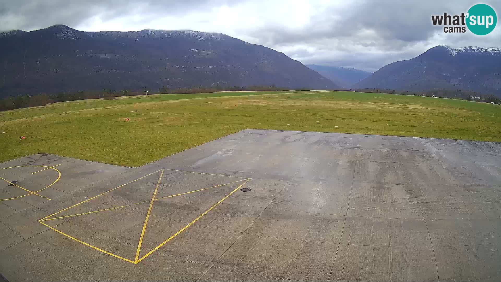 Webcam des Flughafens Bovec – Skydive Bovec