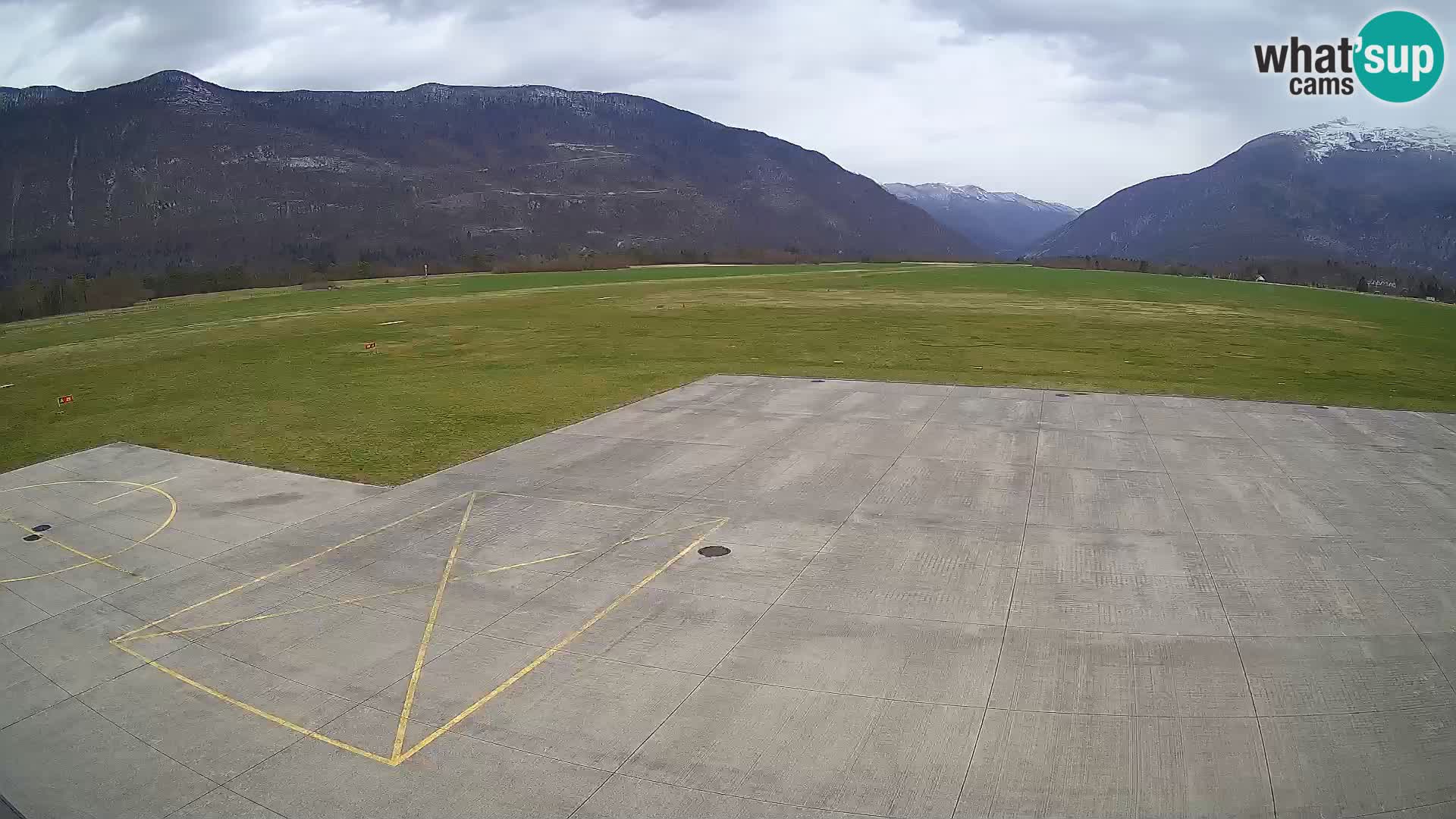 Webcam des Flughafens Bovec – Skydive Bovec