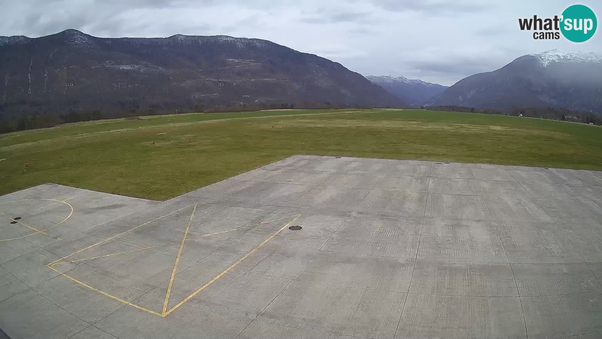 Cámara web del aeropuerto de Bovec – Skydive Bovec