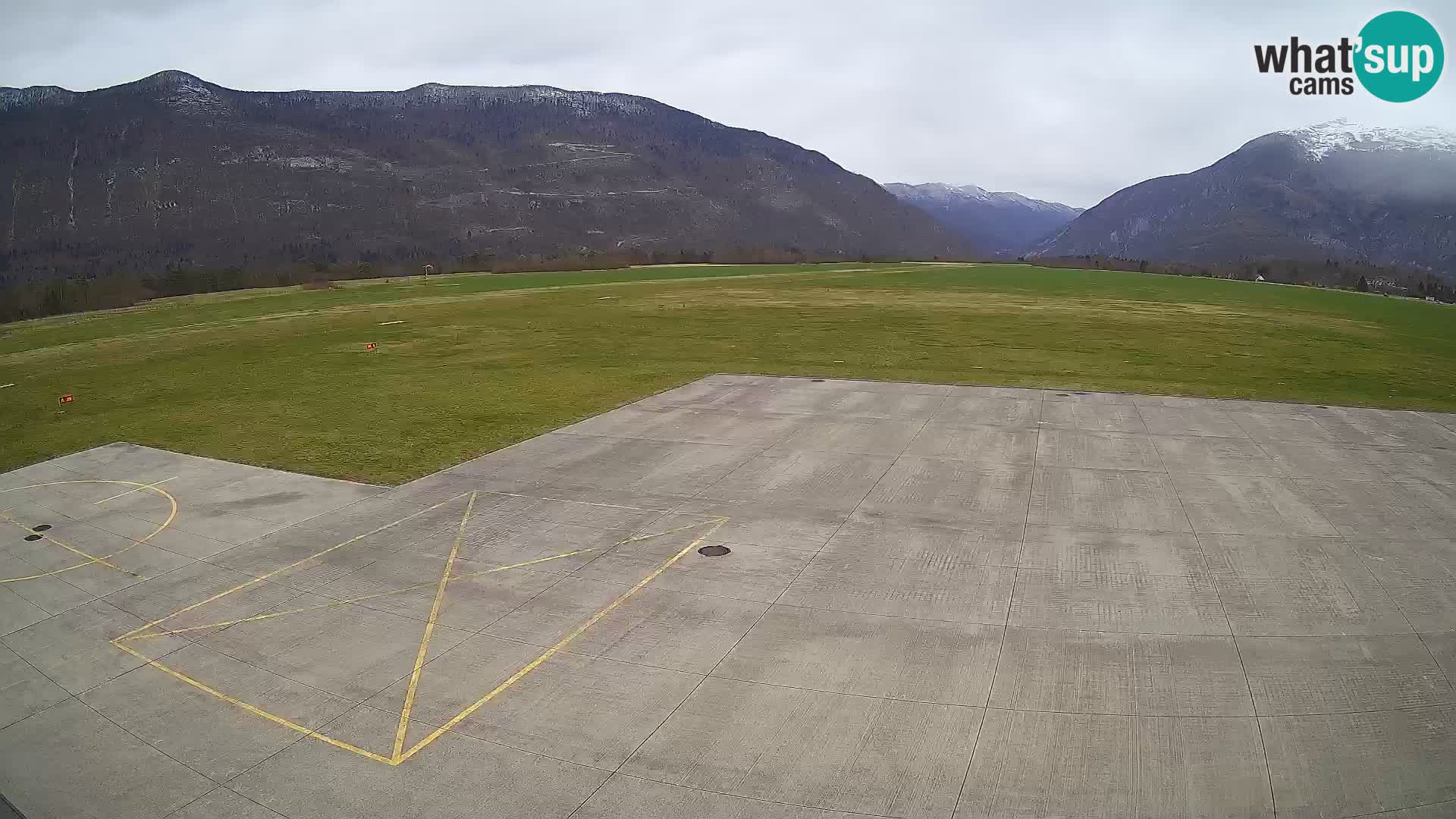 Cámara web del aeropuerto de Bovec – Skydive Bovec