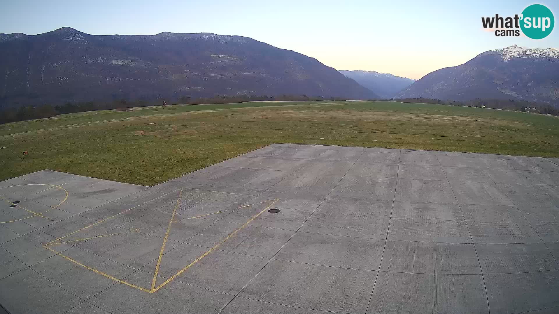 Webcam des Flughafens Bovec – Skydive Bovec
