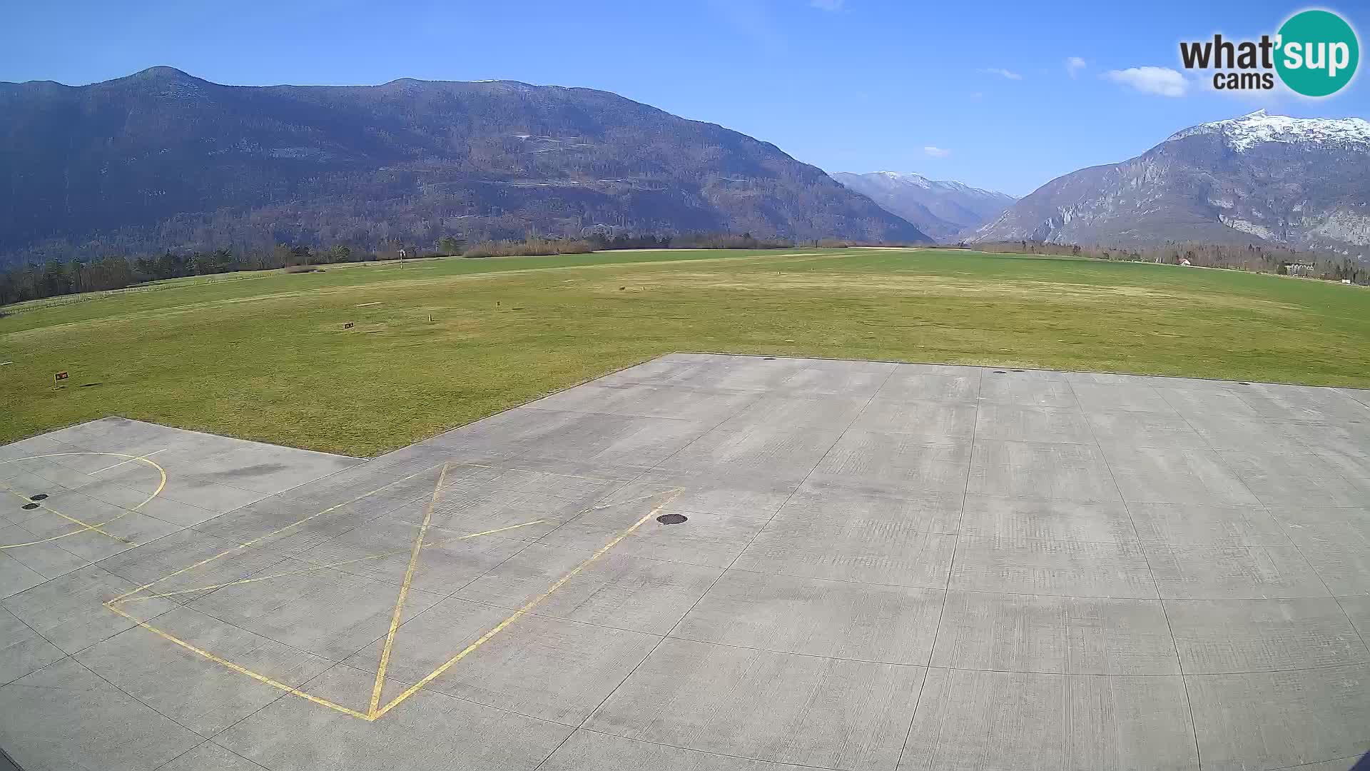 Webcam des Flughafens Bovec – Skydive Bovec