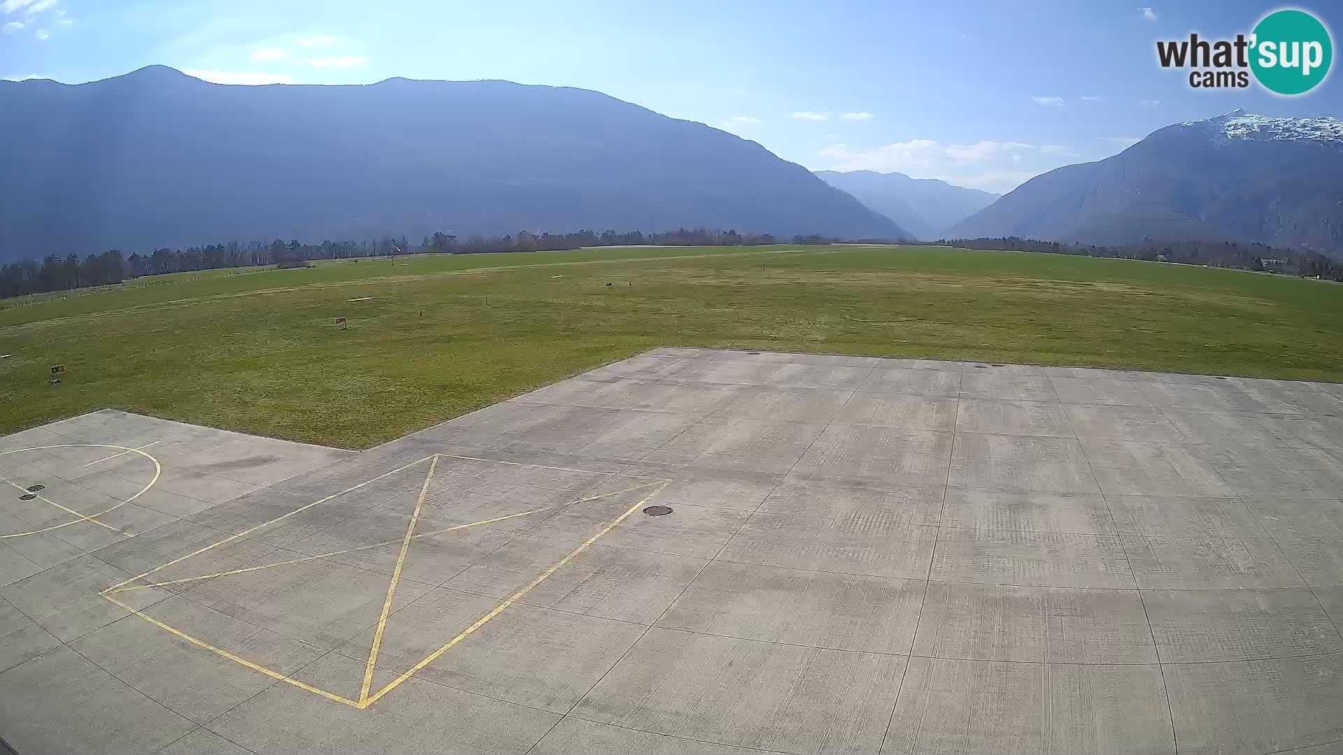 Bovec airport webcam – Skydive Bovec