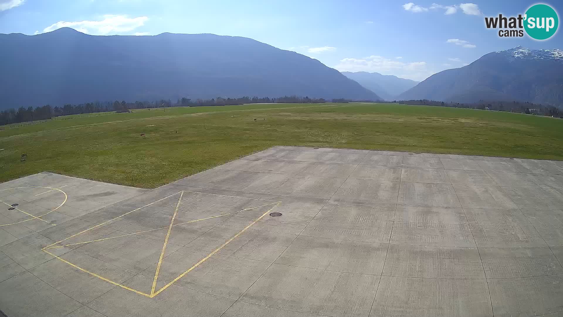 Webcam des Flughafens Bovec – Skydive Bovec