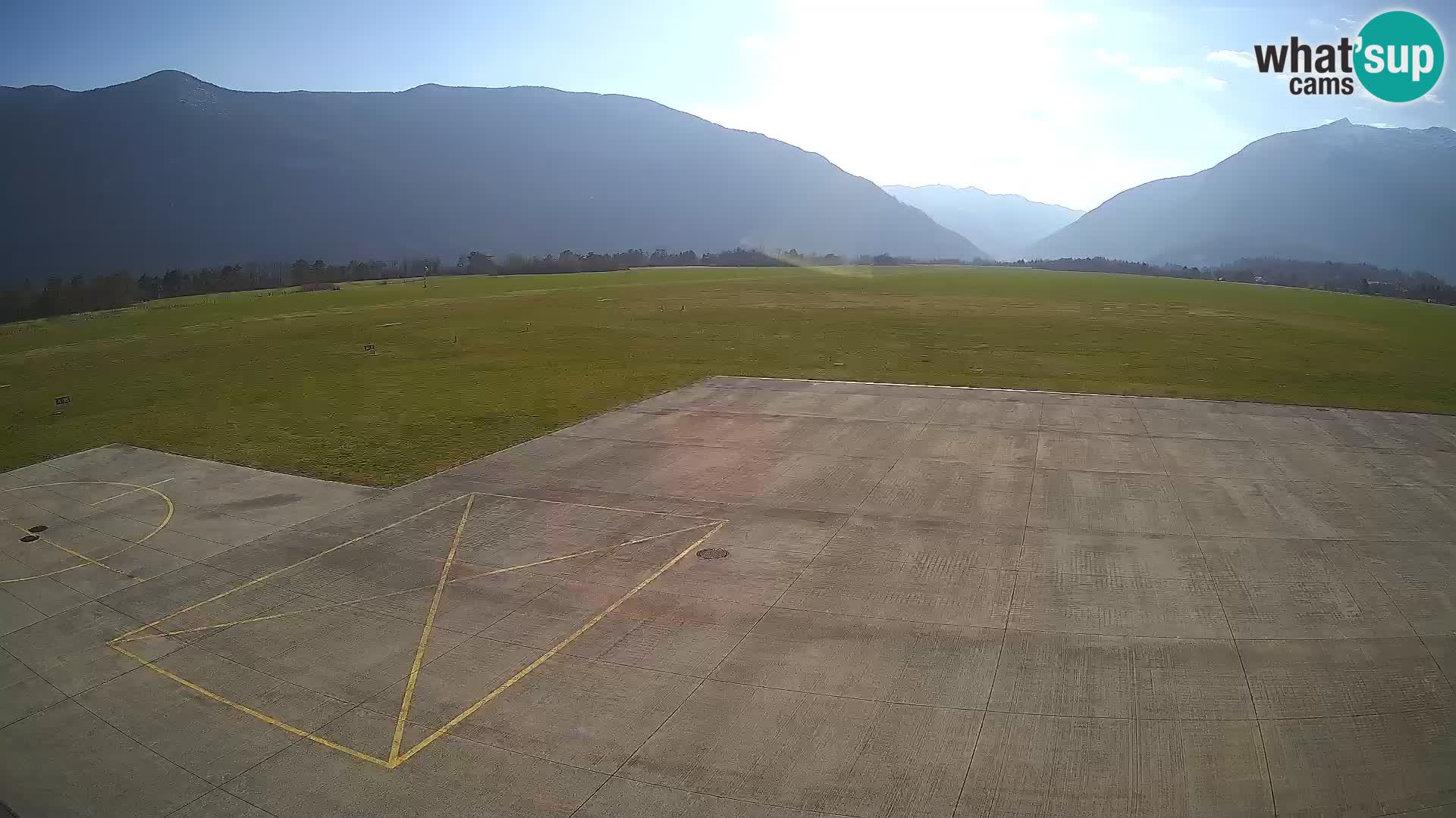 Bovec airport webcam – Skydive Bovec