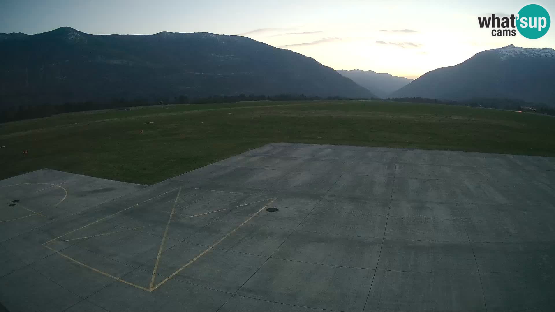 Webcam de l’aéroport de Bovec – Skydive Bovec
