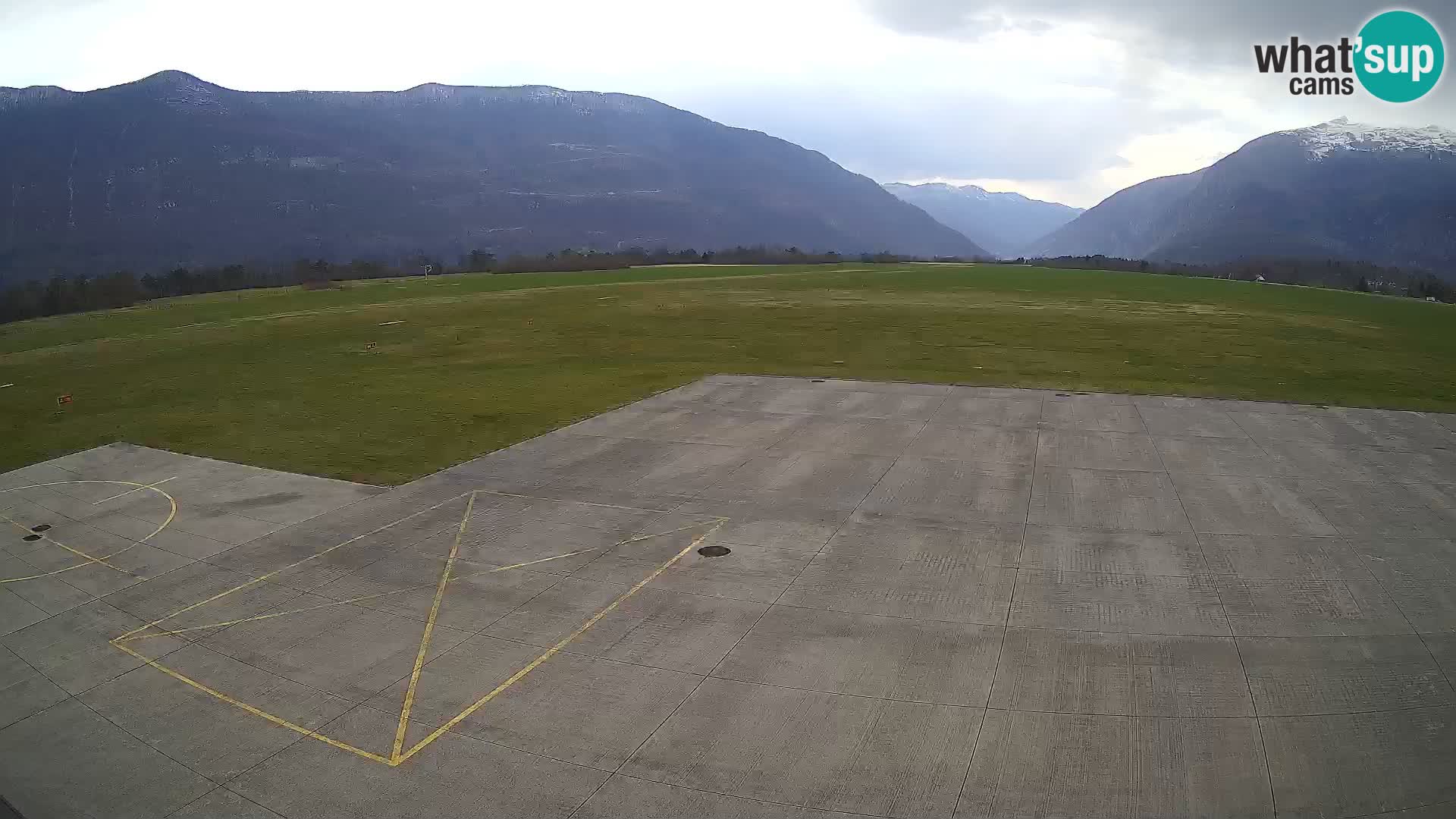 Cámara web del aeropuerto de Bovec – Skydive Bovec