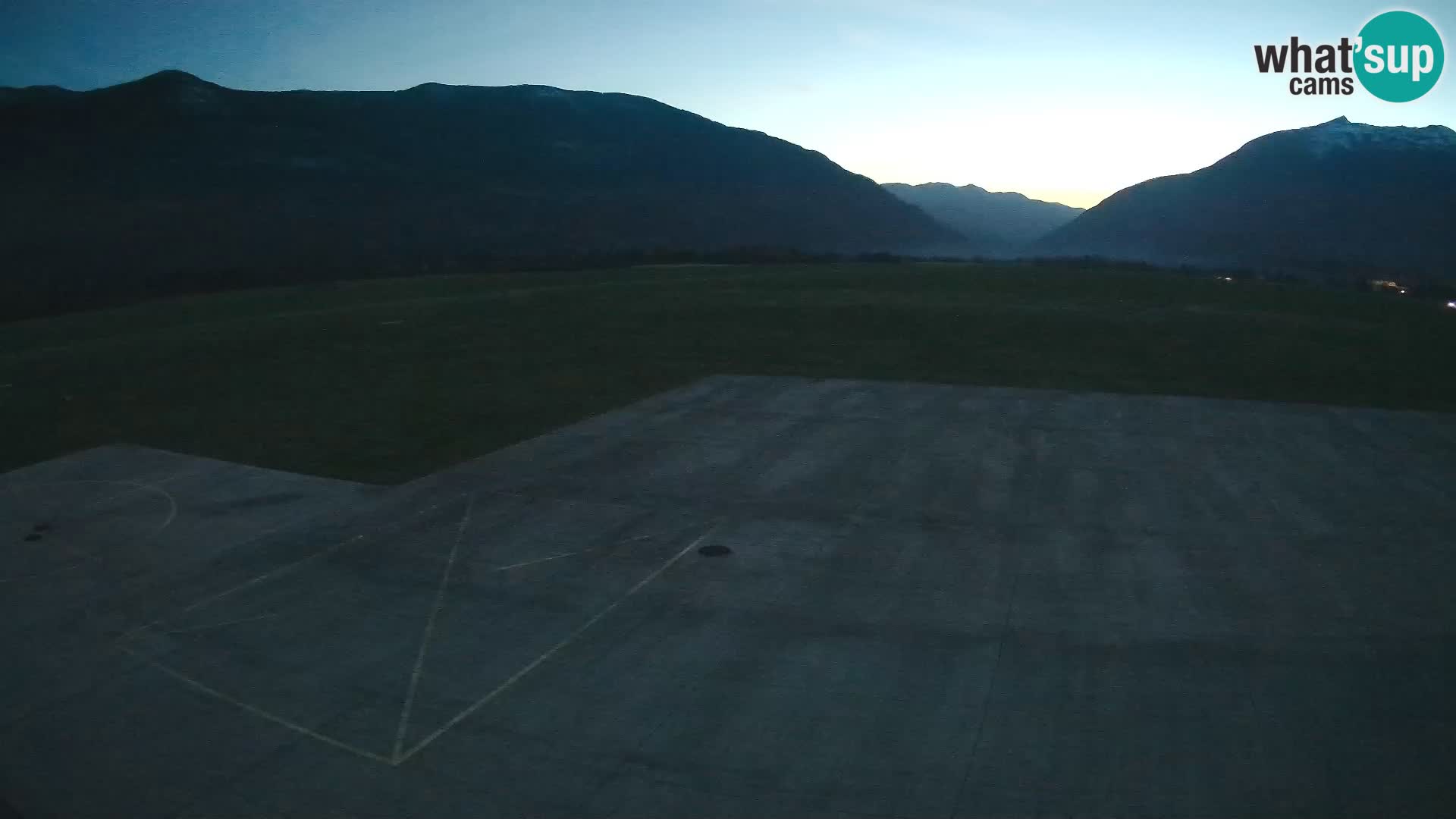 Cámara web del aeropuerto de Bovec – Skydive Bovec