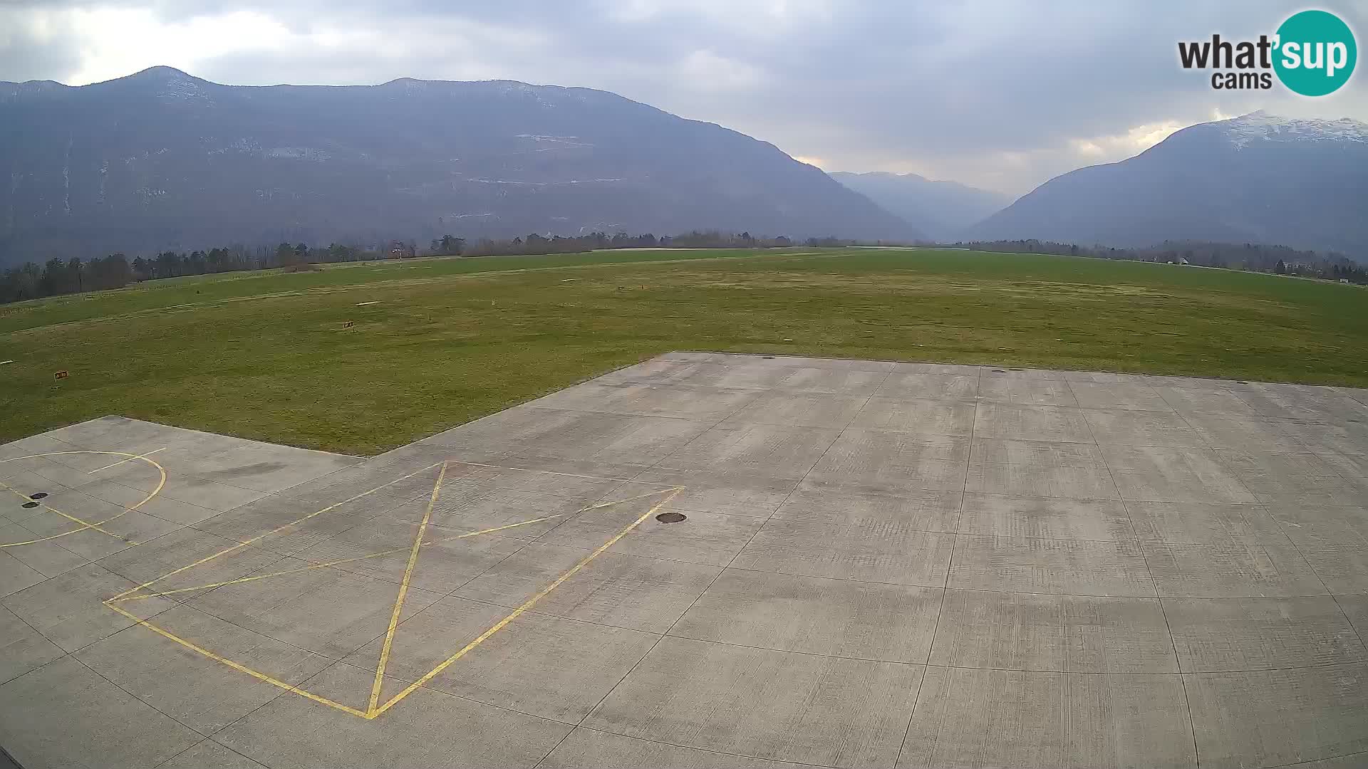 Cámara web del aeropuerto de Bovec – Skydive Bovec
