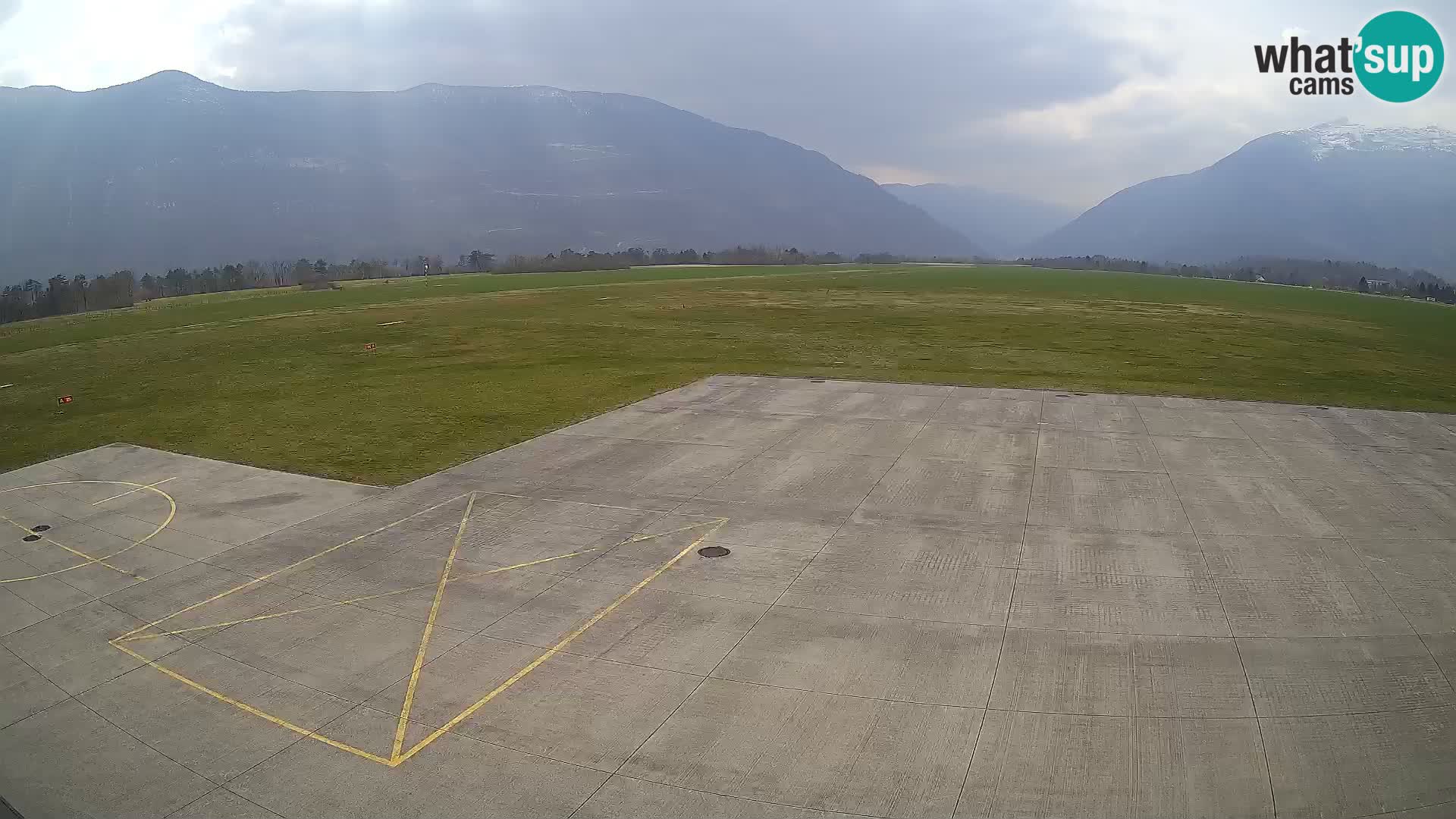 Bovec airport webcam – Skydive Bovec