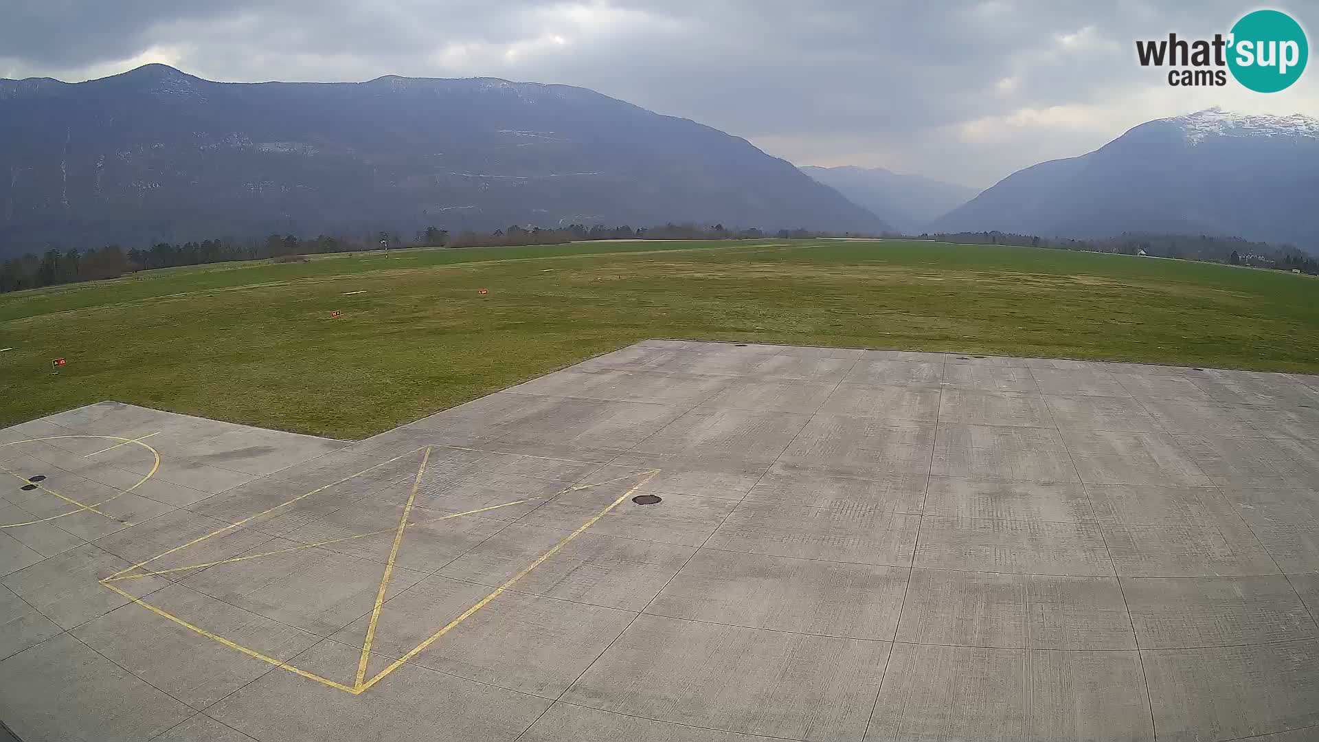 Cámara web del aeropuerto de Bovec – Skydive Bovec