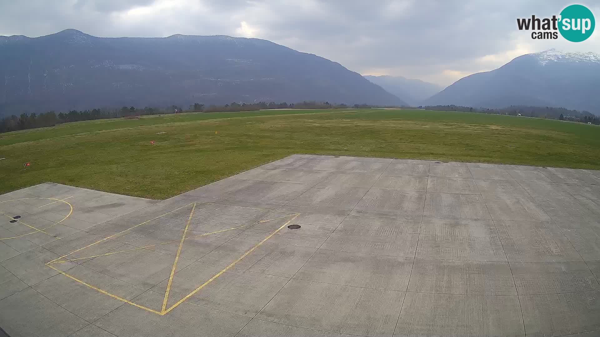 Webcam des Flughafens Bovec – Skydive Bovec