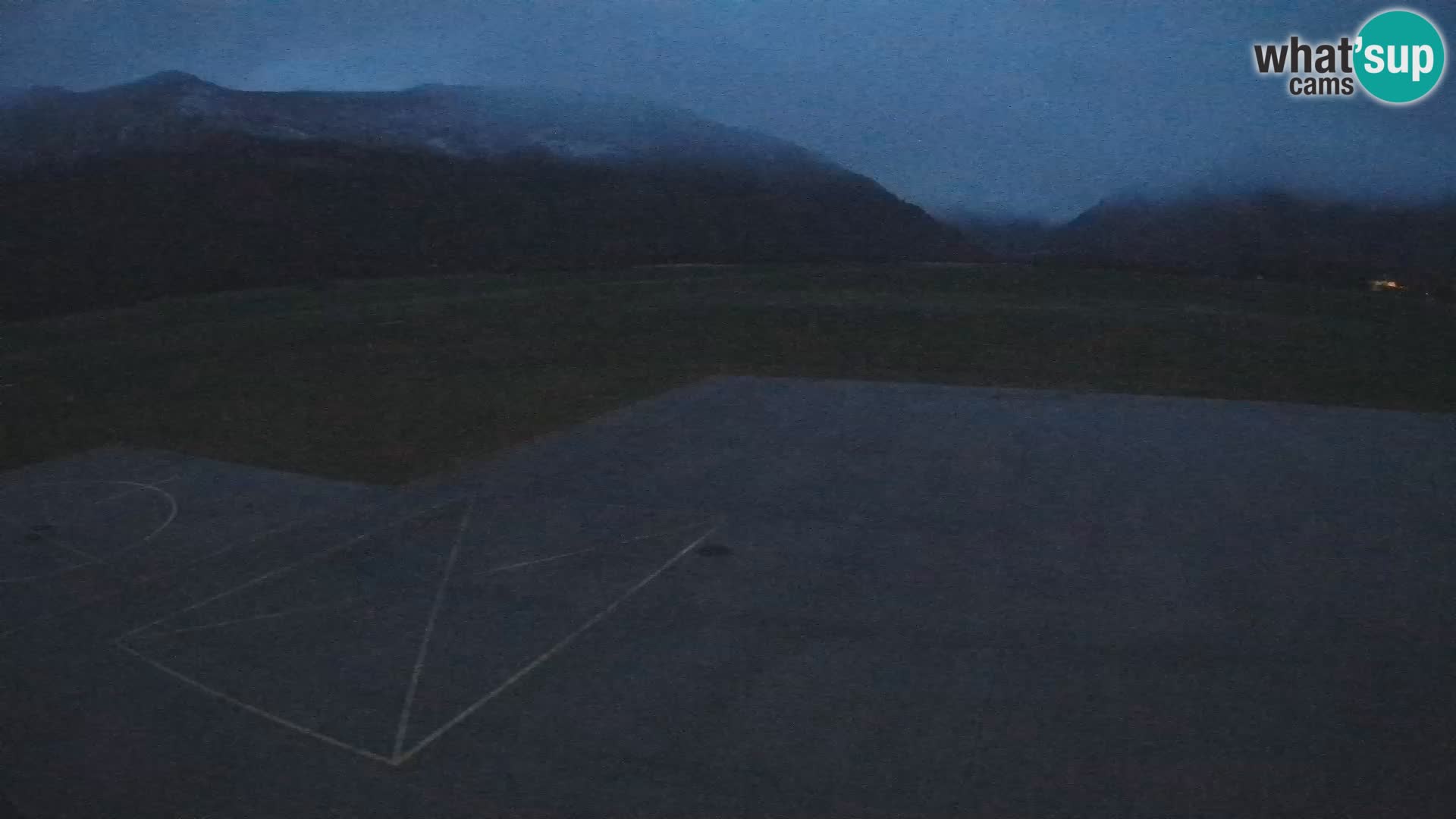 Bovec spletna kamera letališče – Skydive Bovec