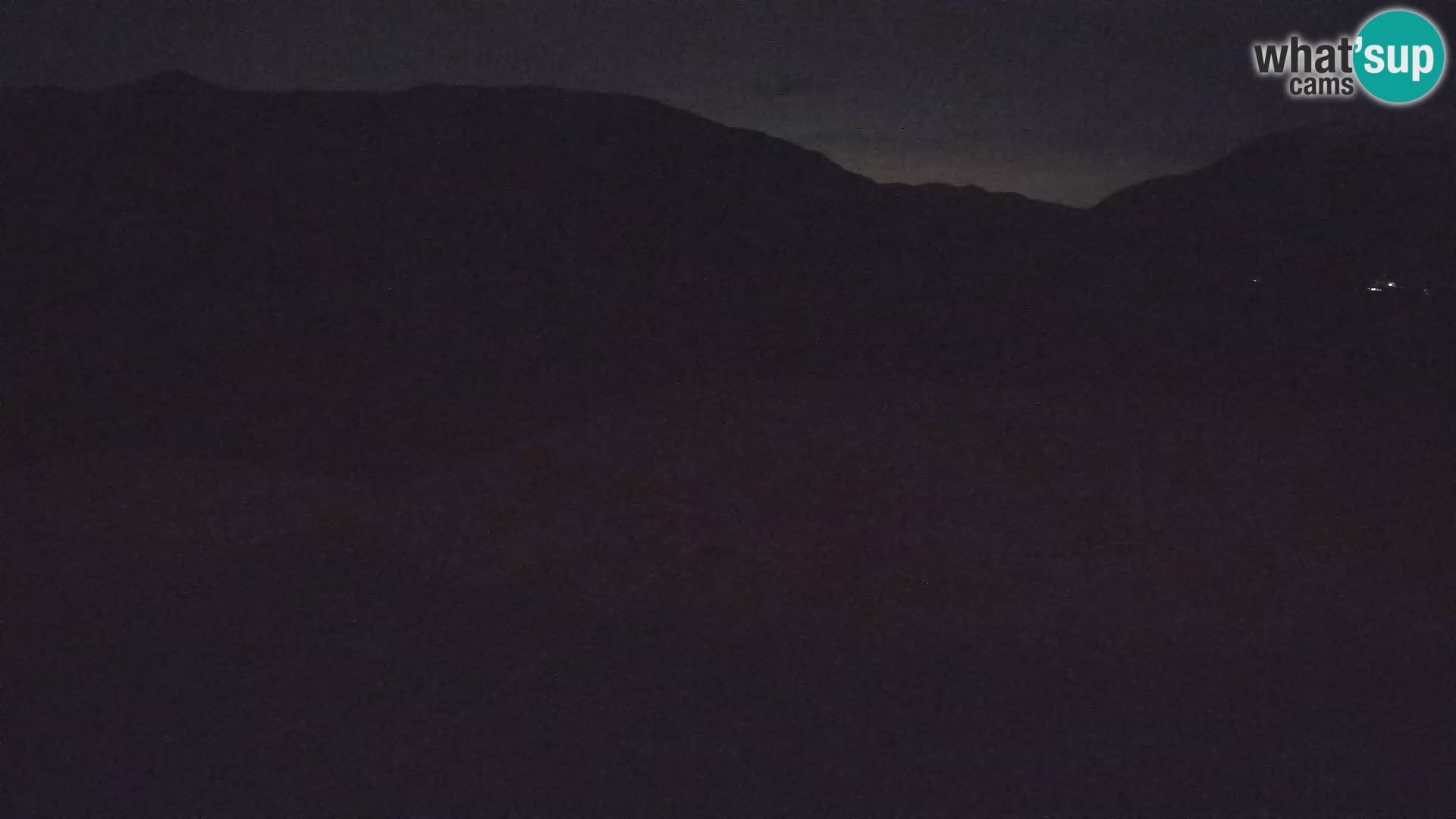 Webcam aereoporto di Bovec (Plezzo) – Vista verso il Kanin