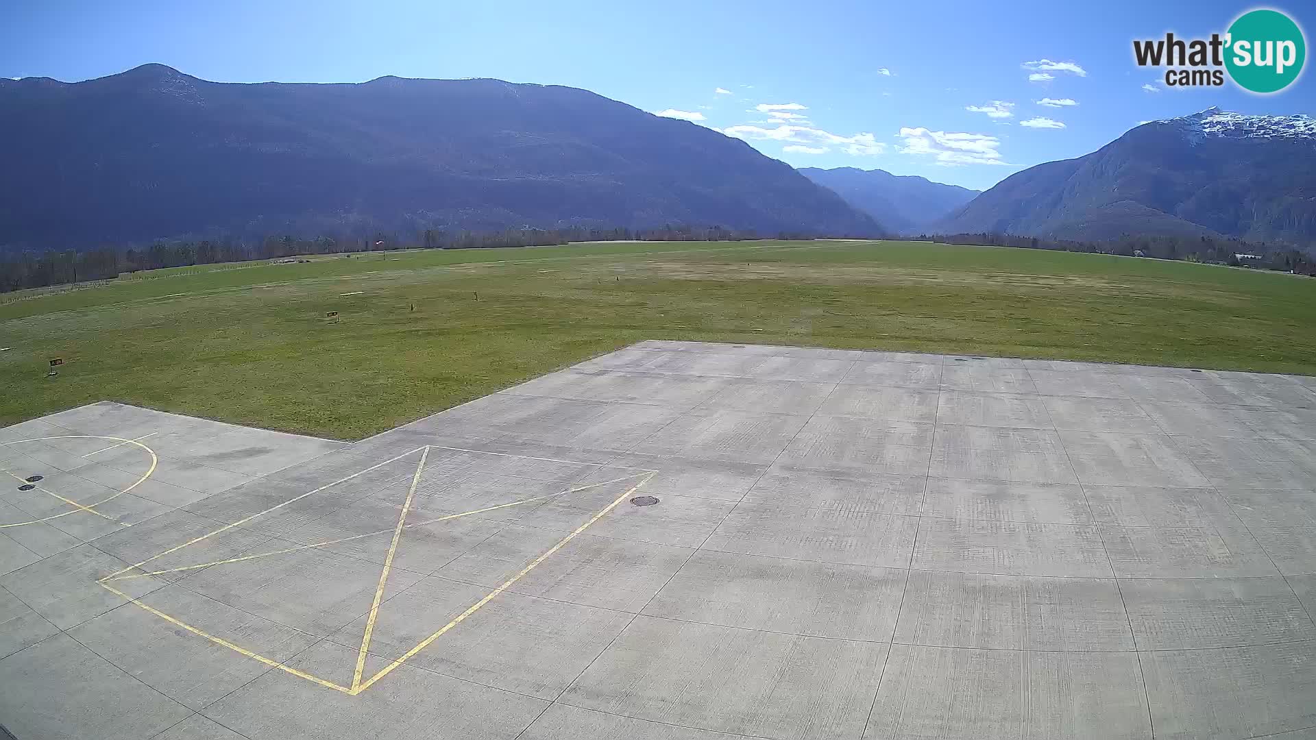 Web kamera zračne luke Bovec – Skydive Bovec
