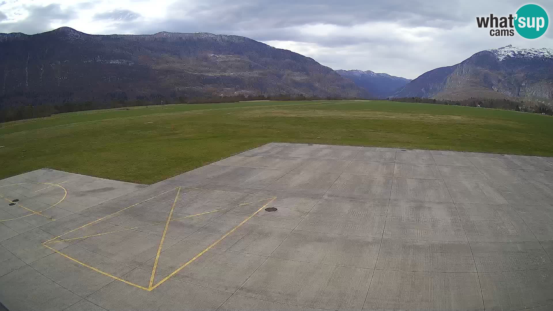 Web kamera zračne luke Bovec – Skydive Bovec