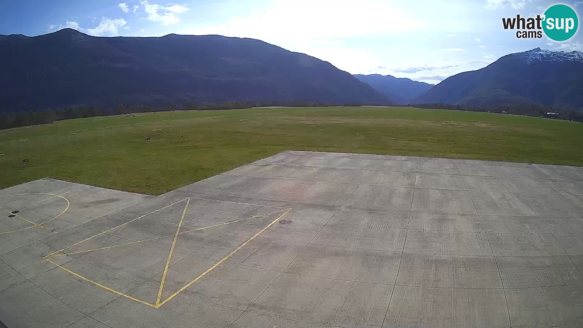 Bovec airport webcam – Skydive Bovec