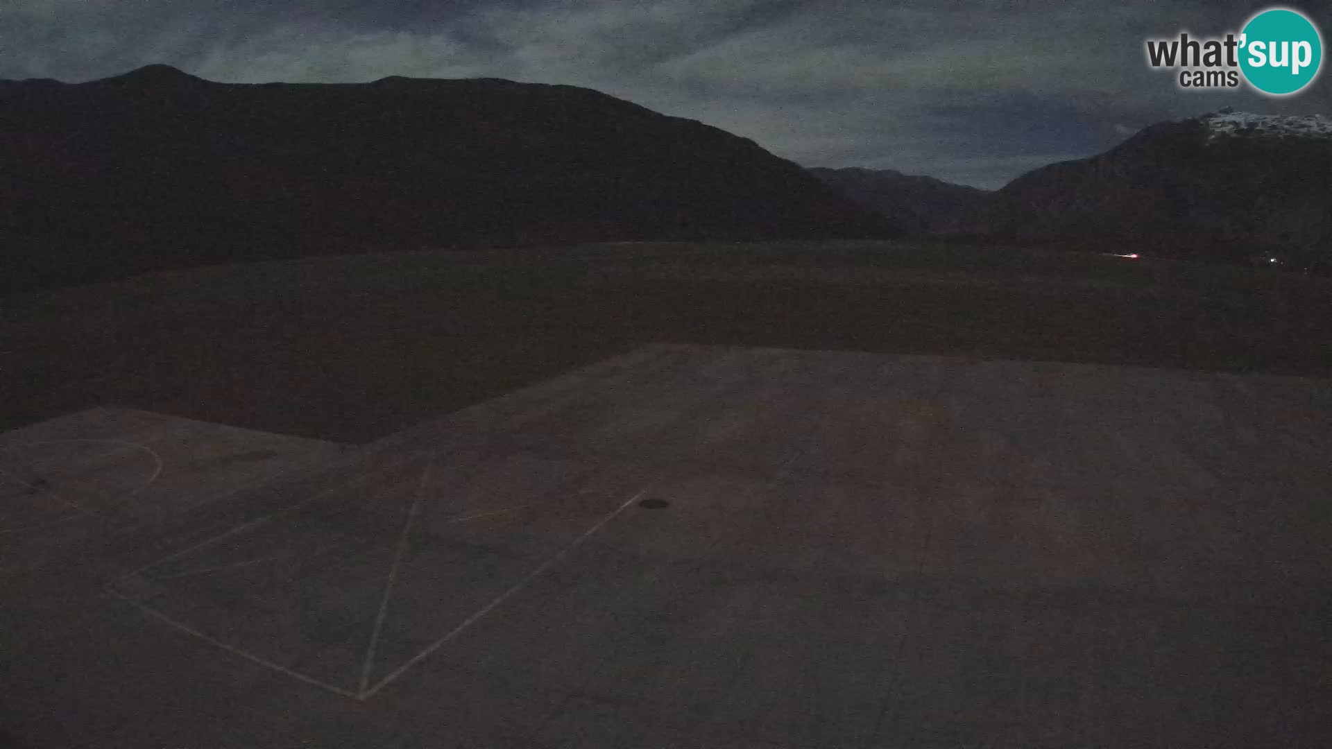 Bovec spletna kamera letališče – Skydive Bovec