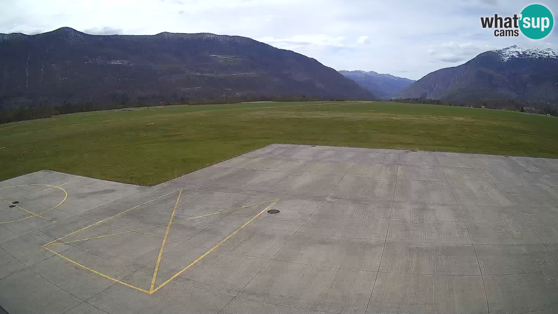 Bovec airport webcam – Skydive Bovec