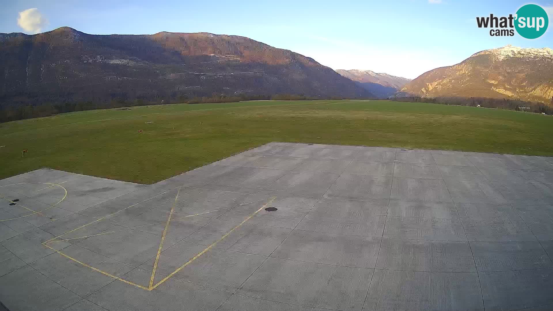Cámara web del aeropuerto de Bovec – Skydive Bovec