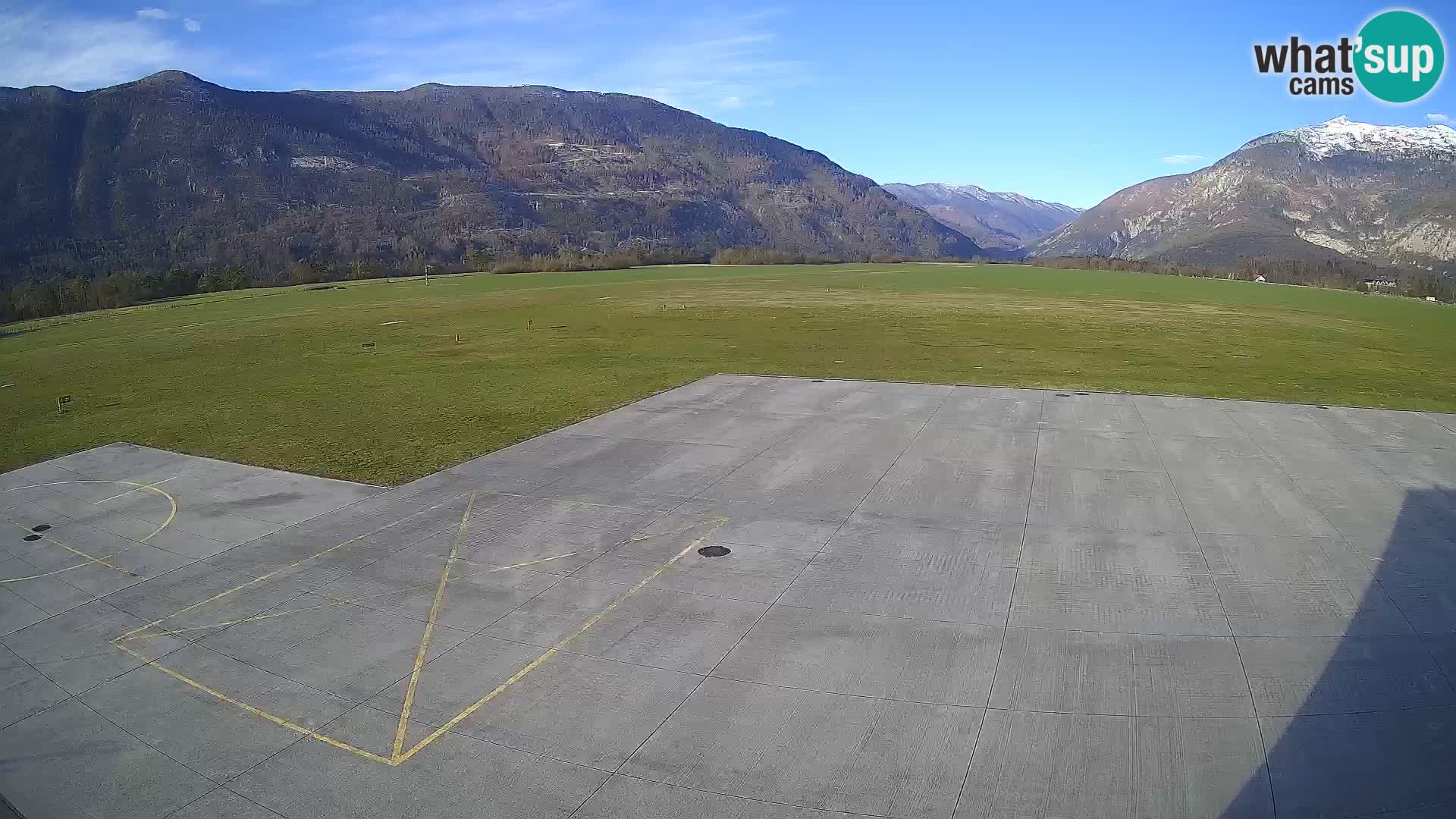 Bovec airport webcam – Skydive Bovec