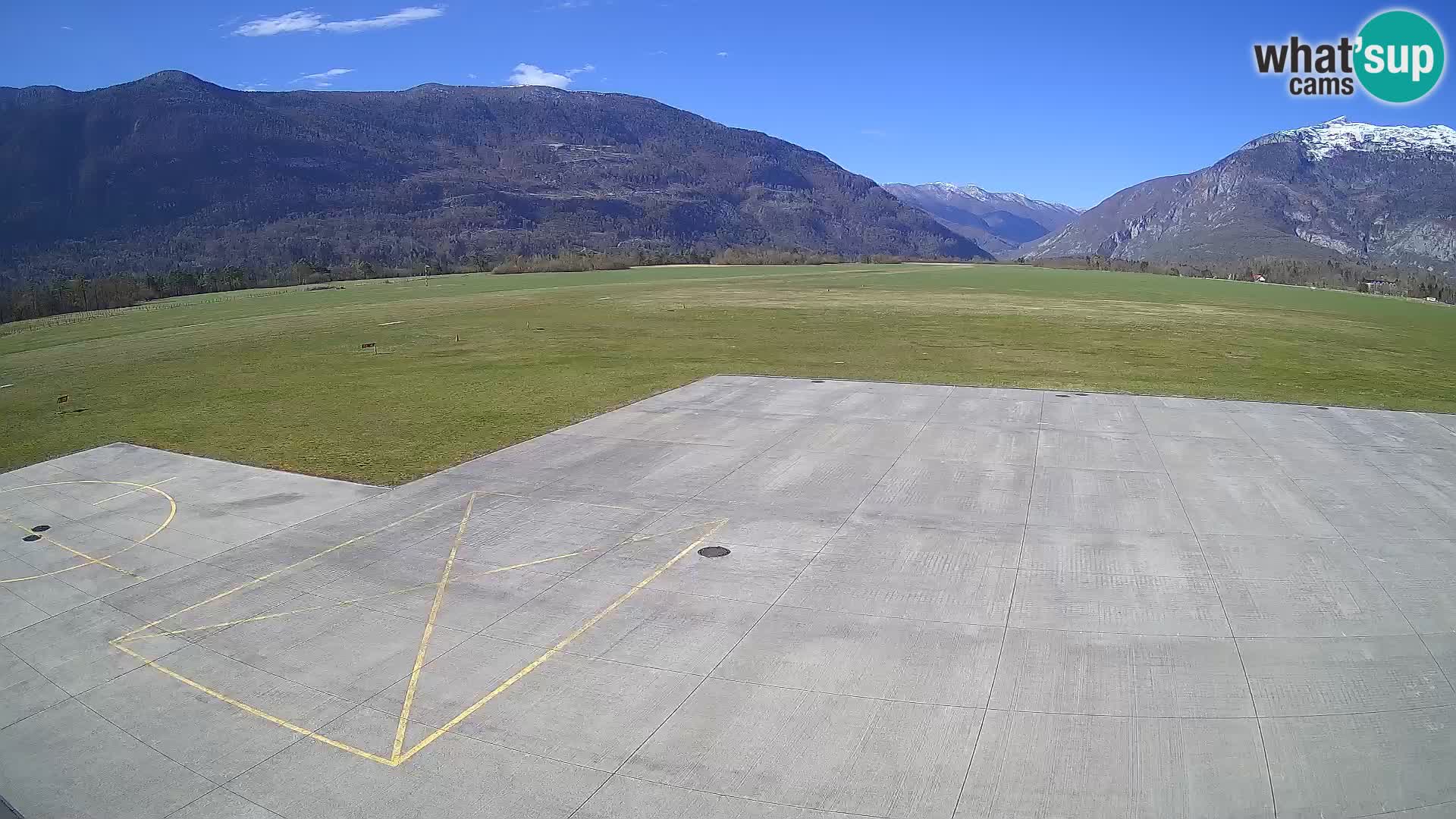 Bovec airport webcam – Skydive Bovec