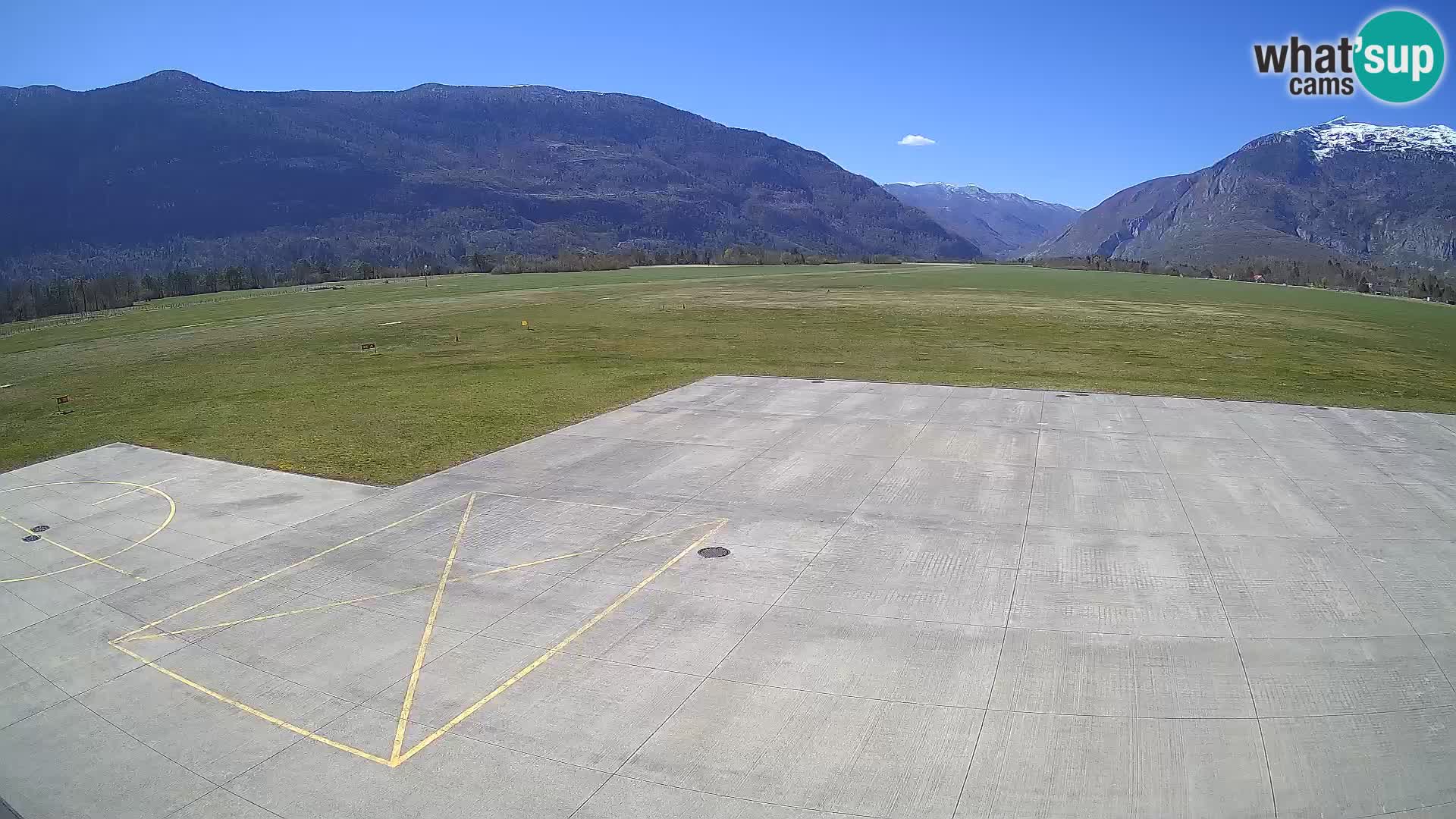 Bovec airport webcam – Skydive Bovec