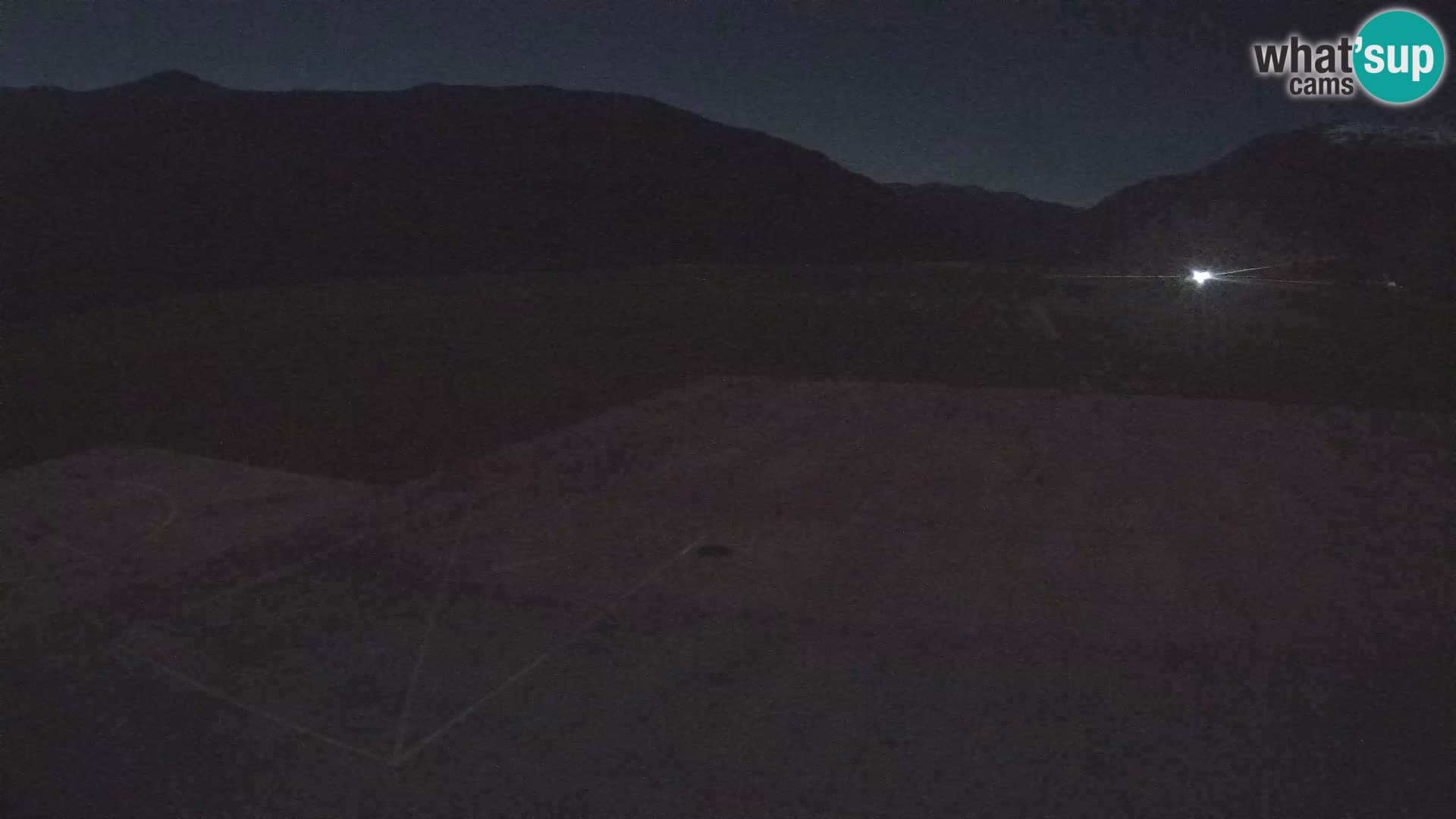 Webcam aereoporto di Bovec (Plezzo) – Vista verso il Kanin