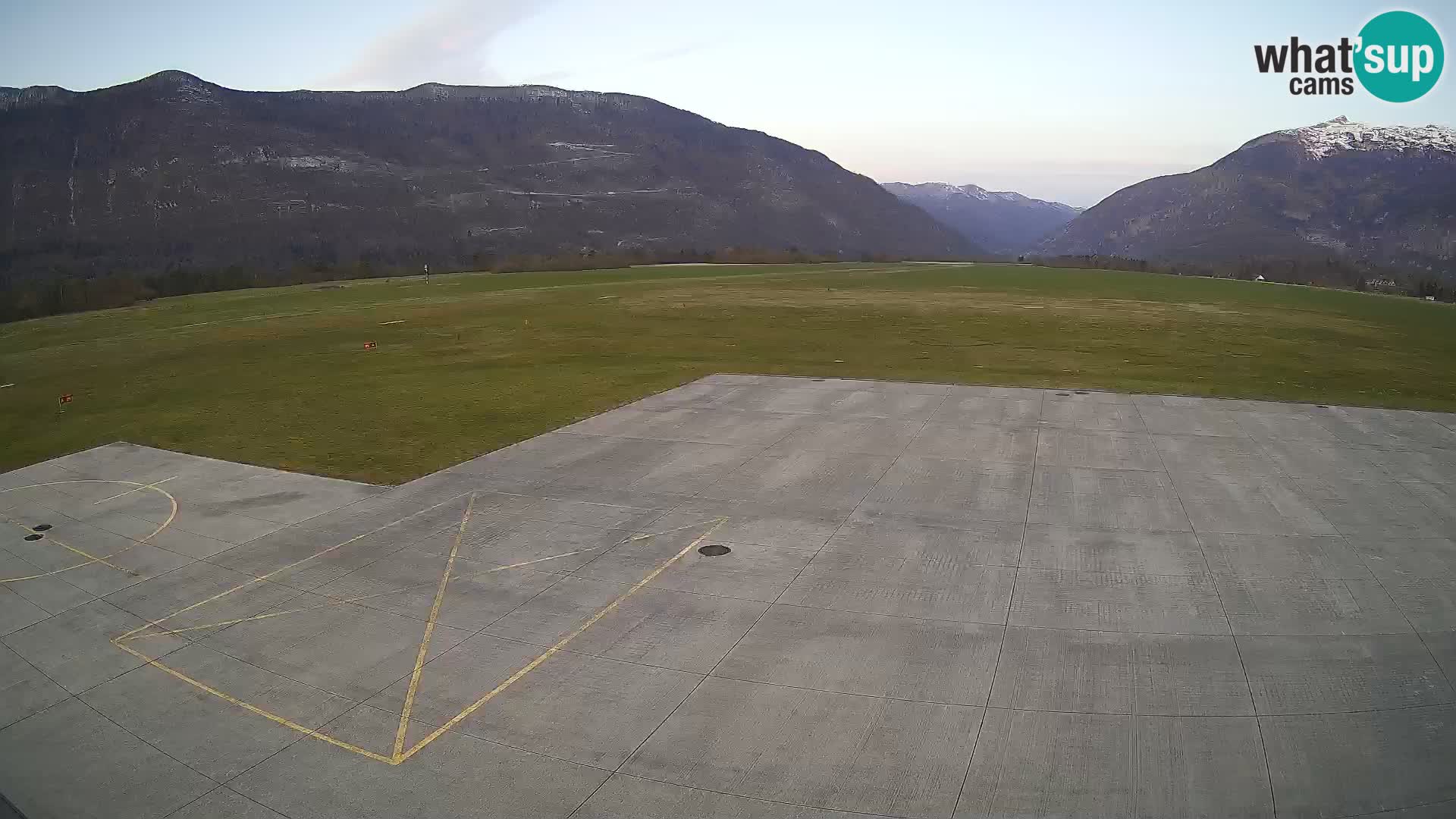 Webcam des Flughafens Bovec – Skydive Bovec