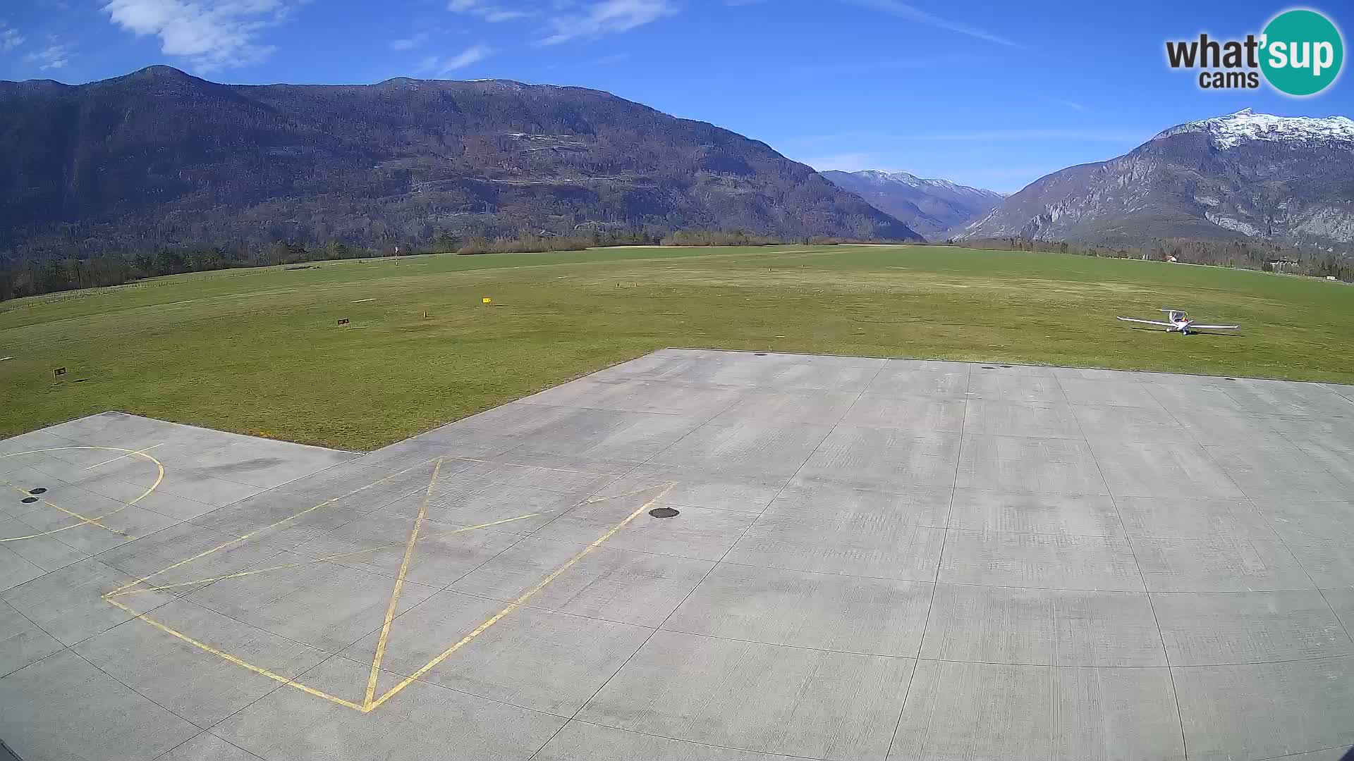 Bovec airport webcam – Skydive Bovec