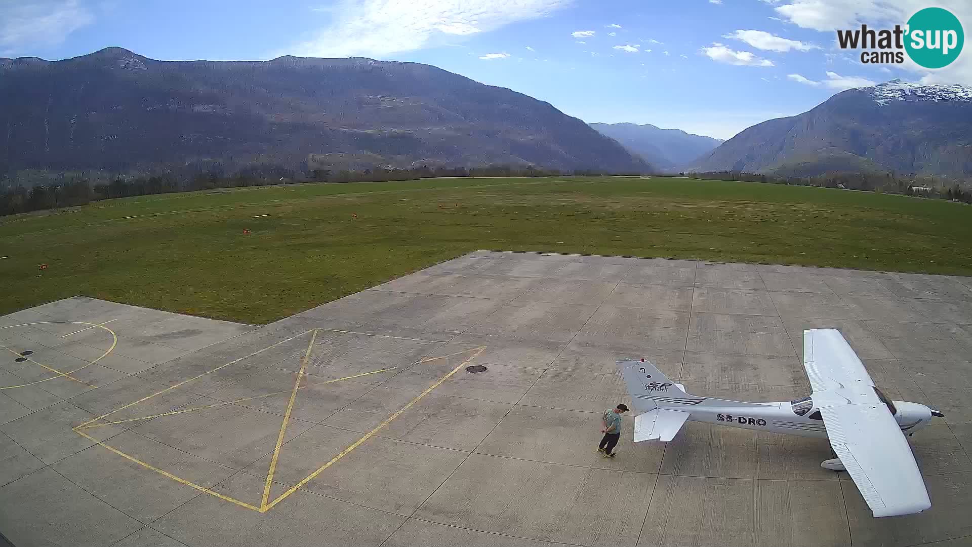 Bovec spletna kamera letališče – Skydive Bovec