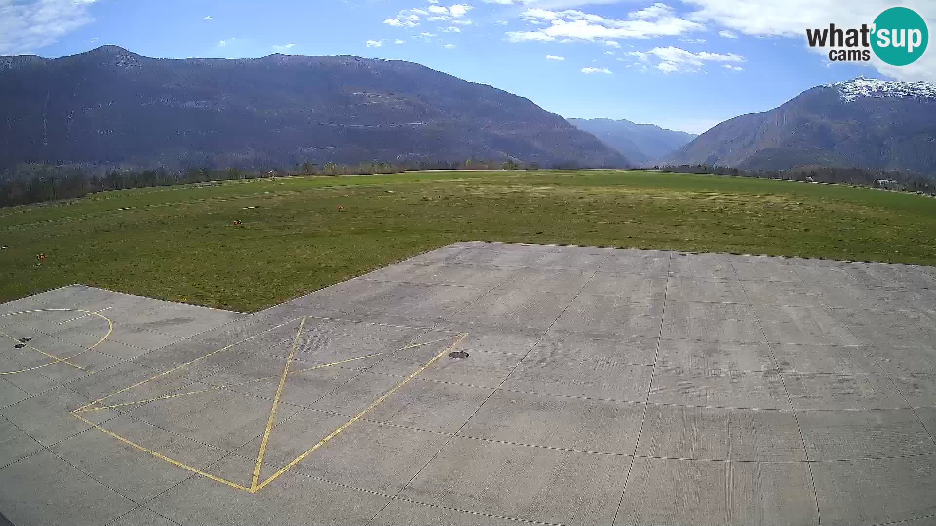Bovec airport webcam – Skydive Bovec