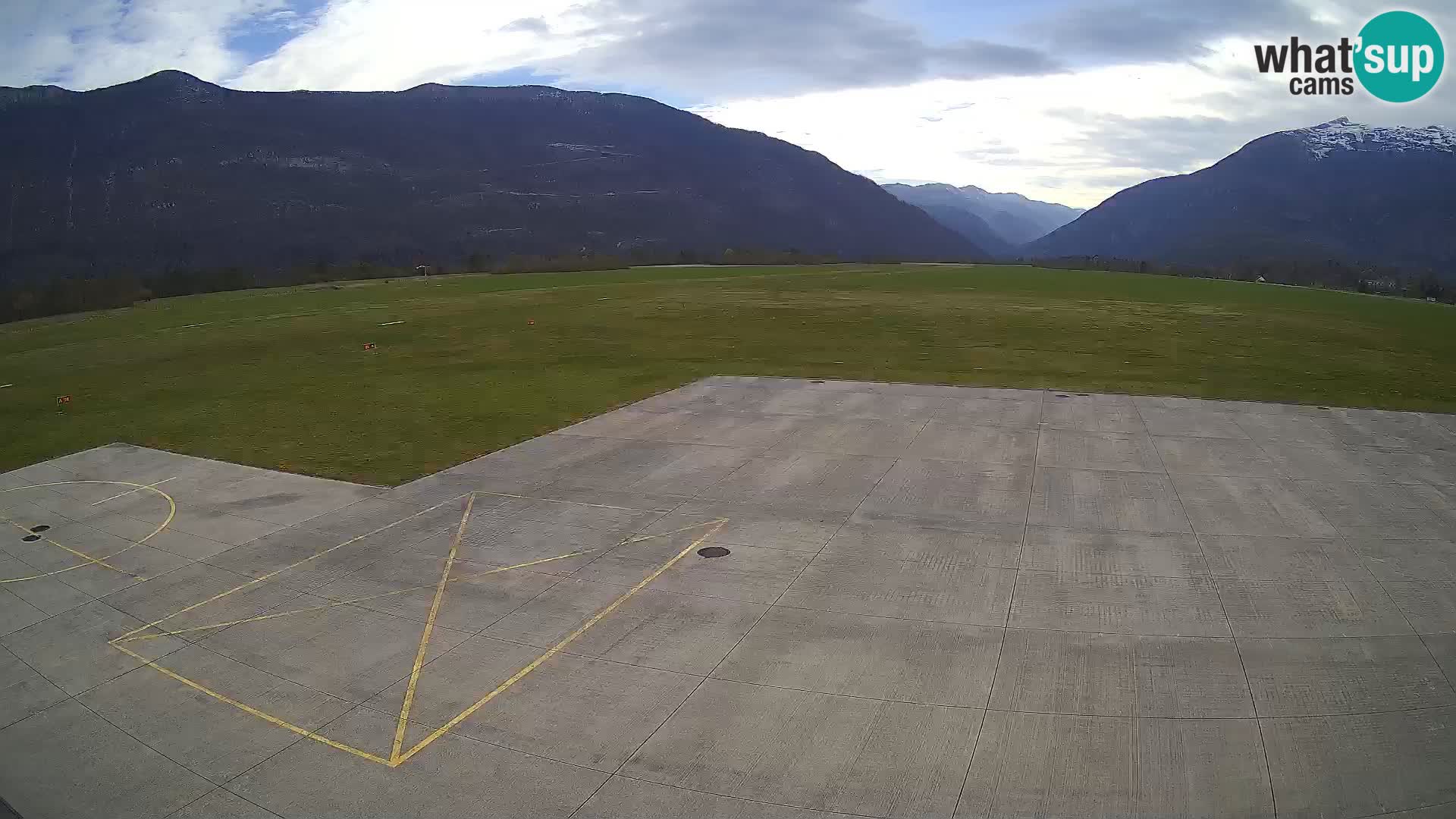 Cámara web del aeropuerto de Bovec – Skydive Bovec