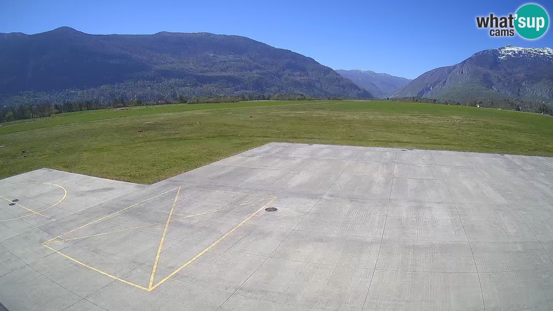 Cámara web del aeropuerto de Bovec – Skydive Bovec