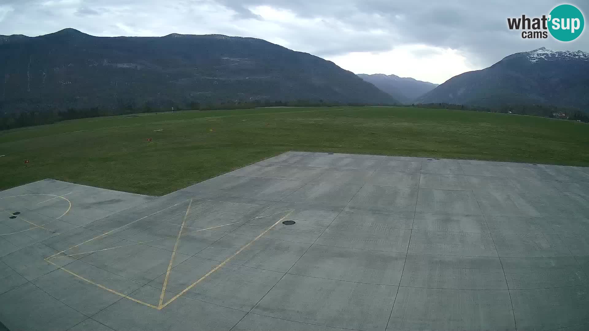 Webcam des Flughafens Bovec – Skydive Bovec