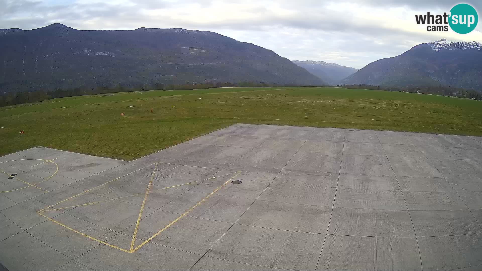 Bovec airport webcam – Skydive Bovec